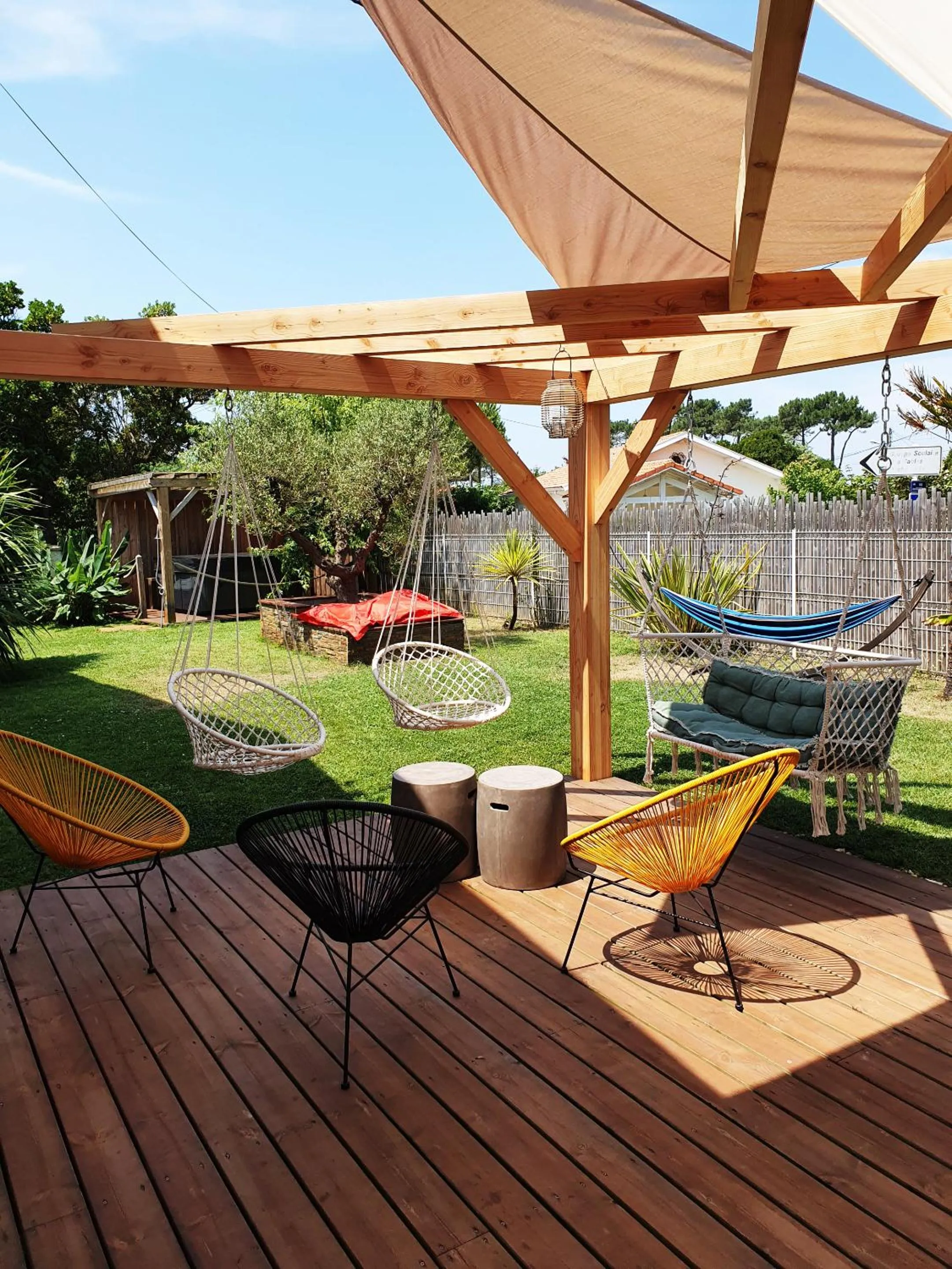 Property building in La Maison Bisca