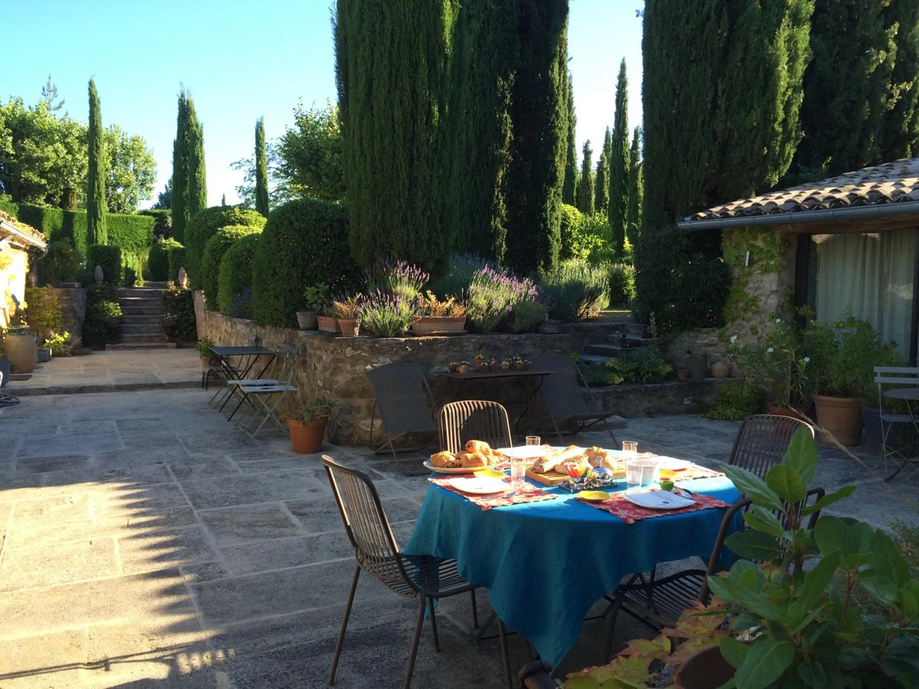 Garden view in B&B Chambre de Julie Le Jardin