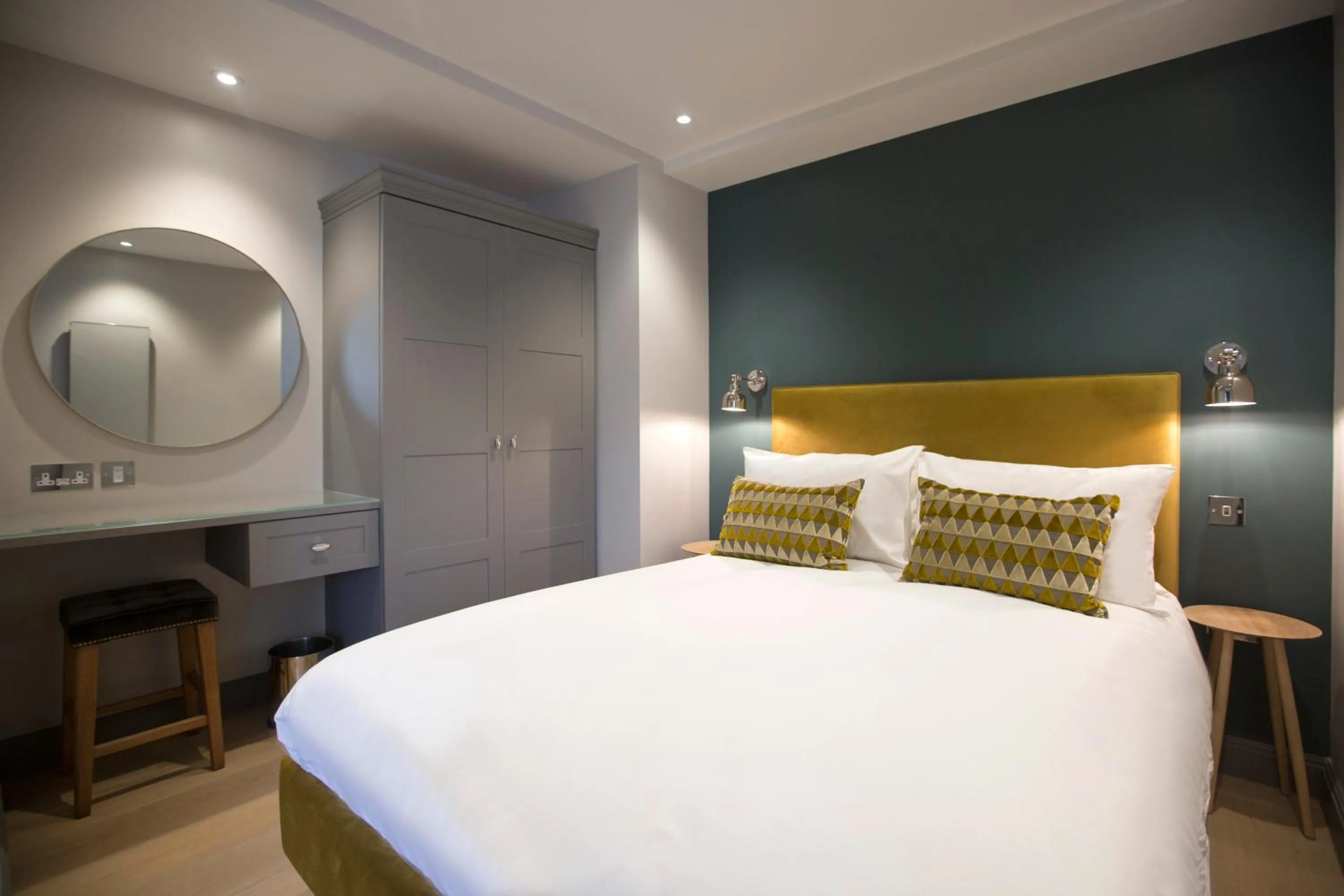 Bedroom, Bed in No.8 Waterloo Street