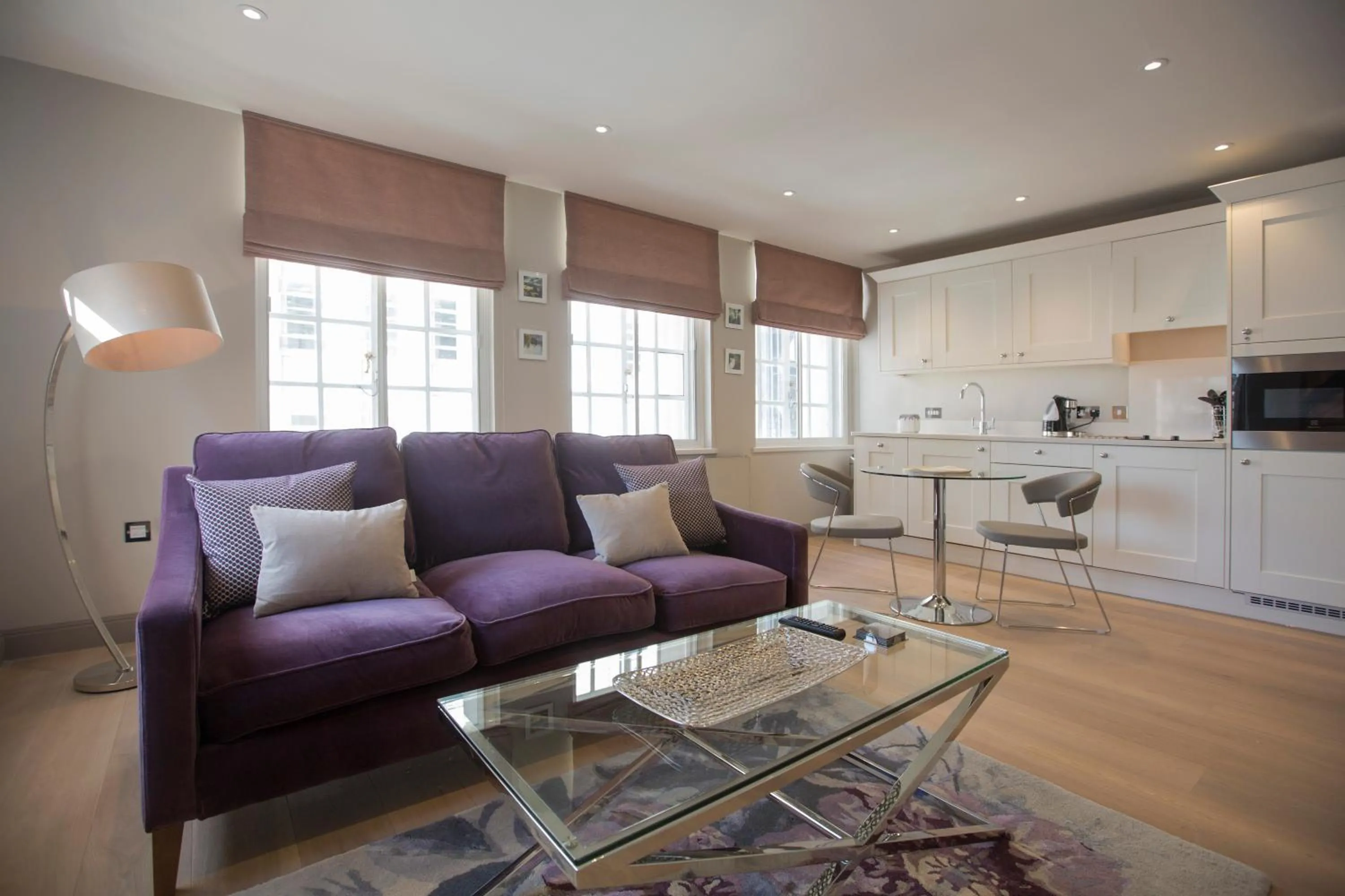 Coffee/tea facilities in No.8 Waterloo Street