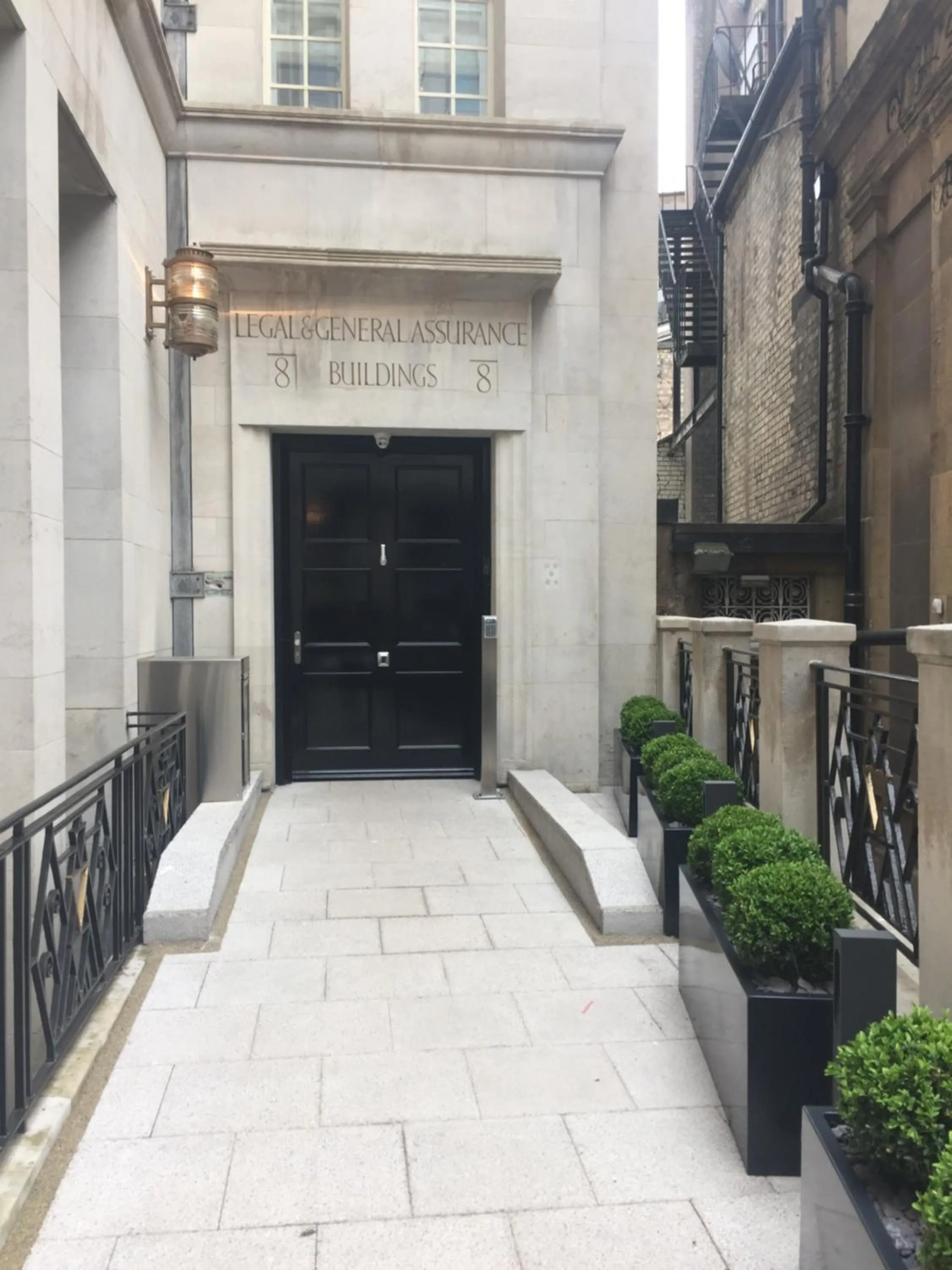 Facade/entrance in No.8 Waterloo Street
