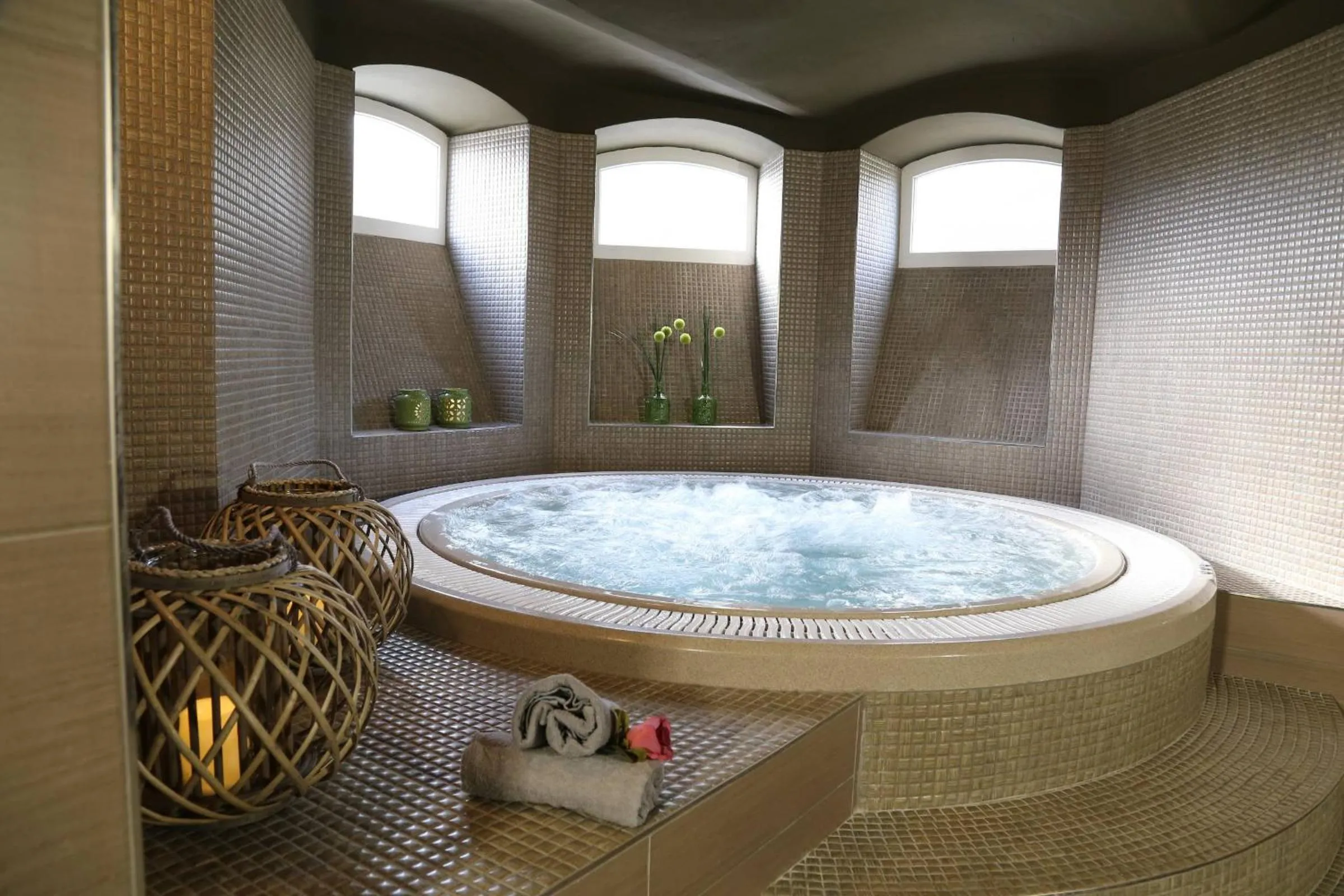 Hot Tub in Villa Grohmann