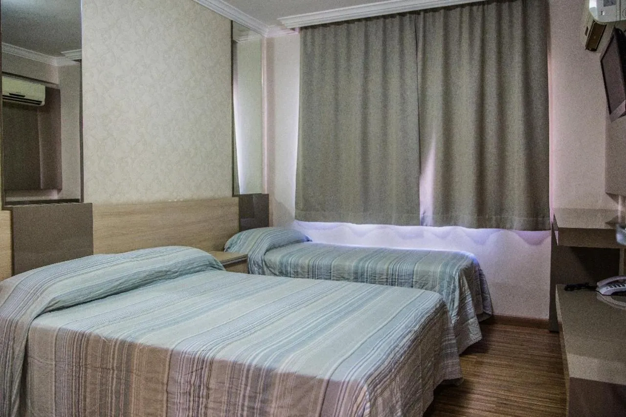 Photo of the whole room in Hotel Paraiso