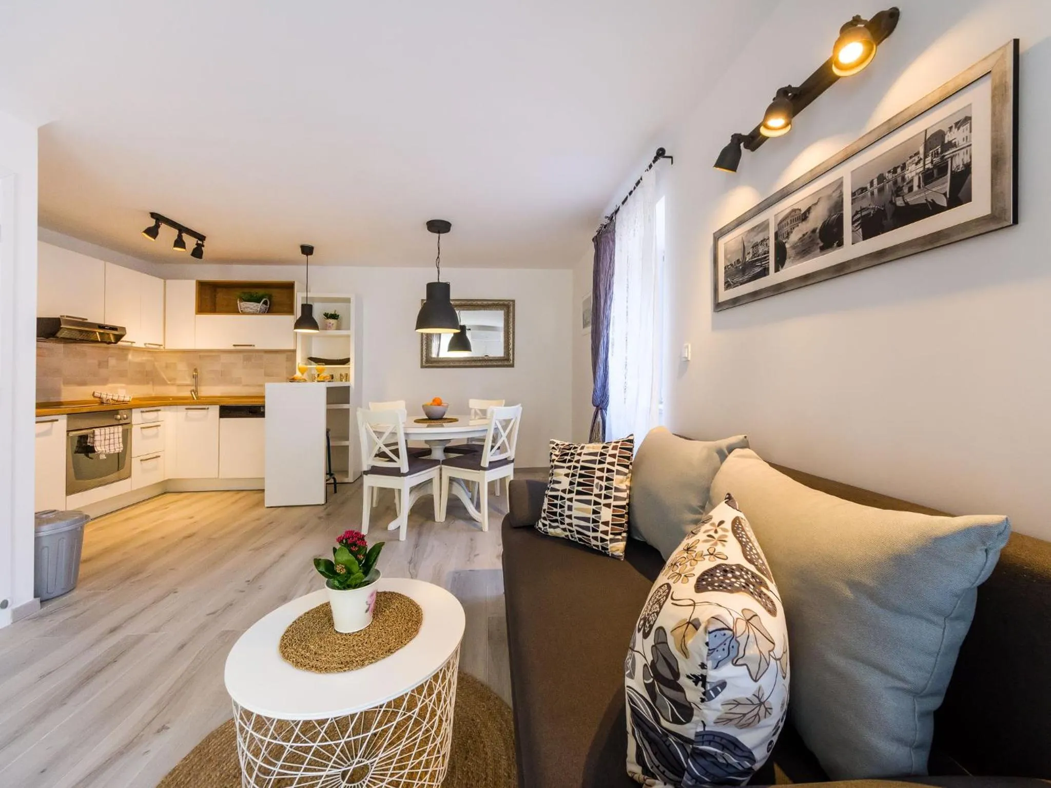 TV and multimedia in Navis Luxury Apartments