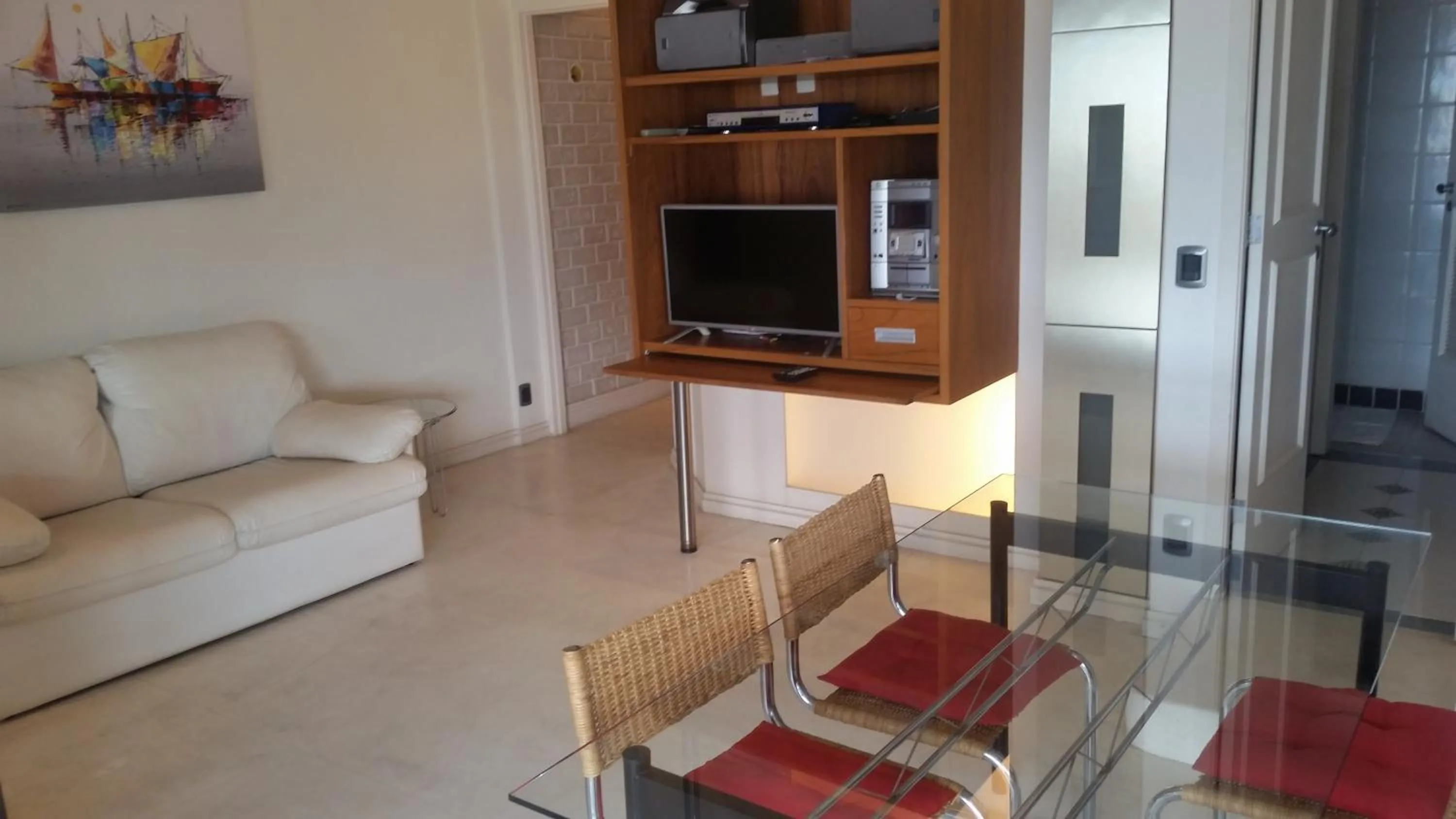 TV and multimedia in Barramares Flat
