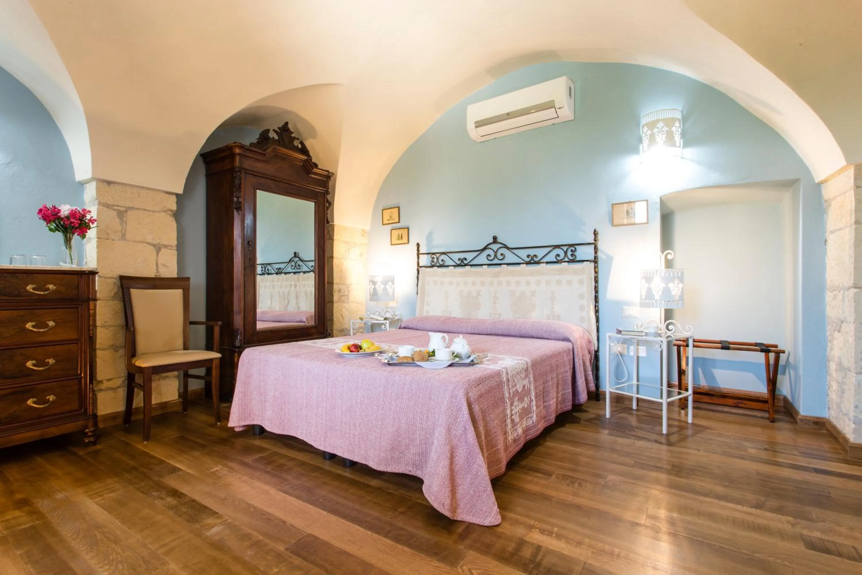 Photo of the whole room, Bed in Hotel Villa Gli Asfodeli