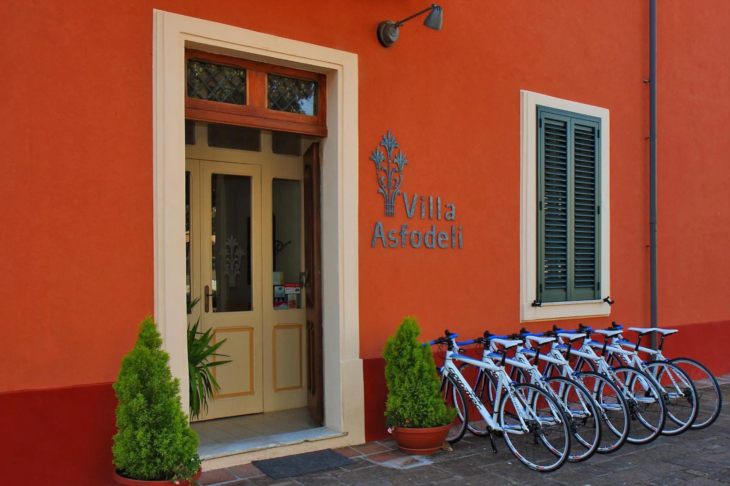 Facade/entrance in Hotel Villa Gli Asfodeli