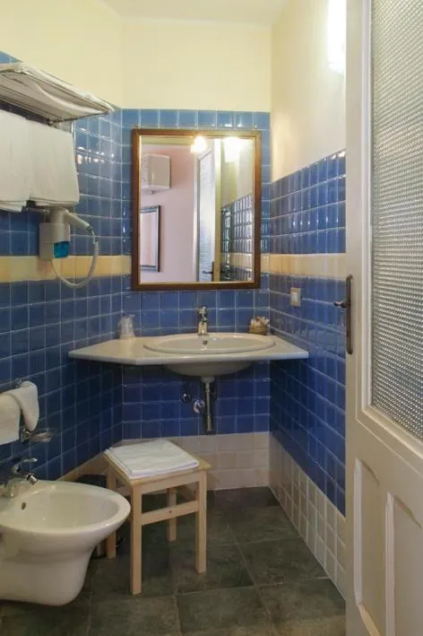 Bathroom in Hotel Villa Gli Asfodeli