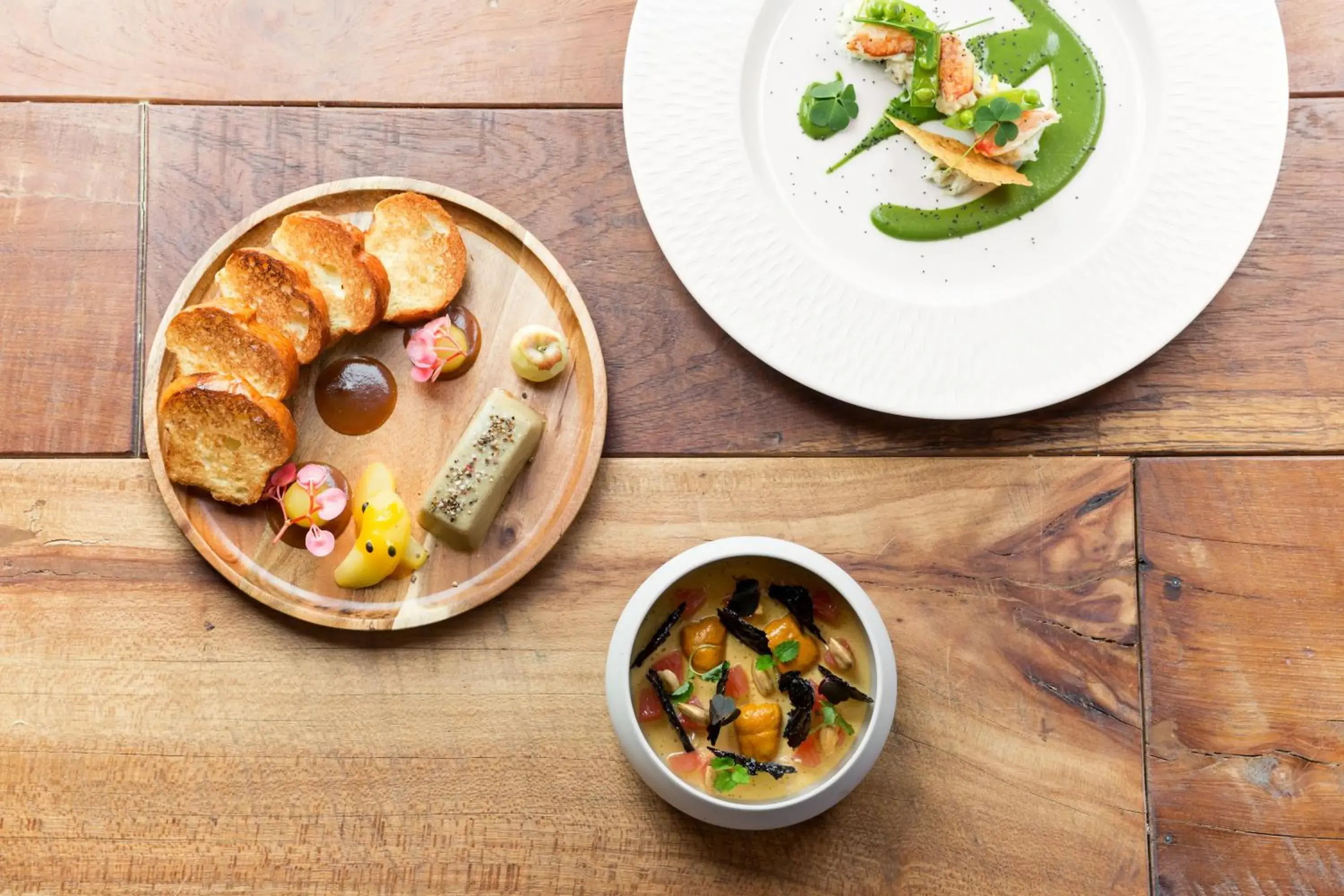 Restaurant/places to eat in Kimpton Rowan Palm Springs Hotel by IHG Restaurant/places to eat in Kimpton Rowan Palm Springs Hotel by IHG