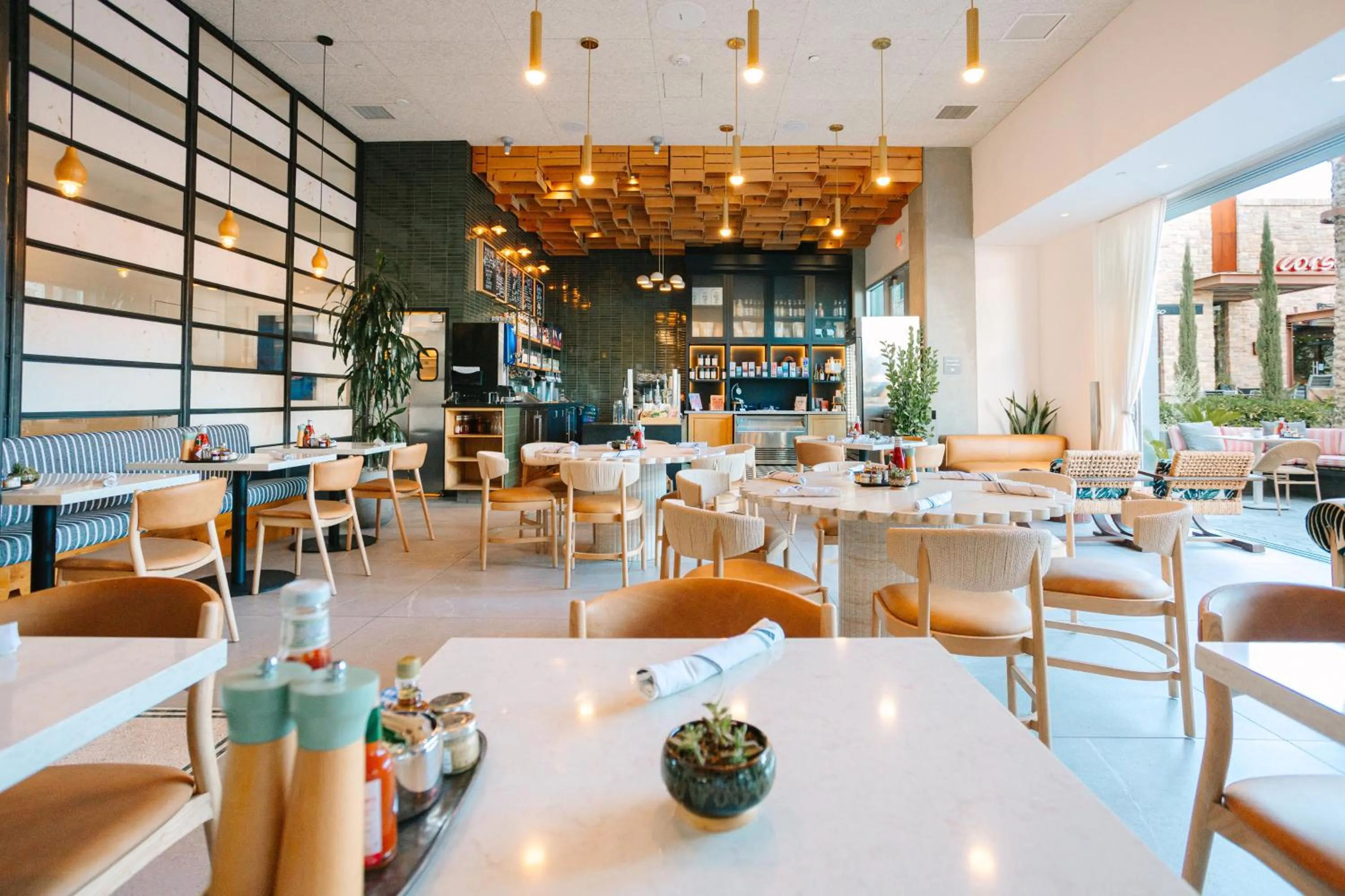 Restaurant/places to eat in Kimpton Rowan Palm Springs Hotel by IHG