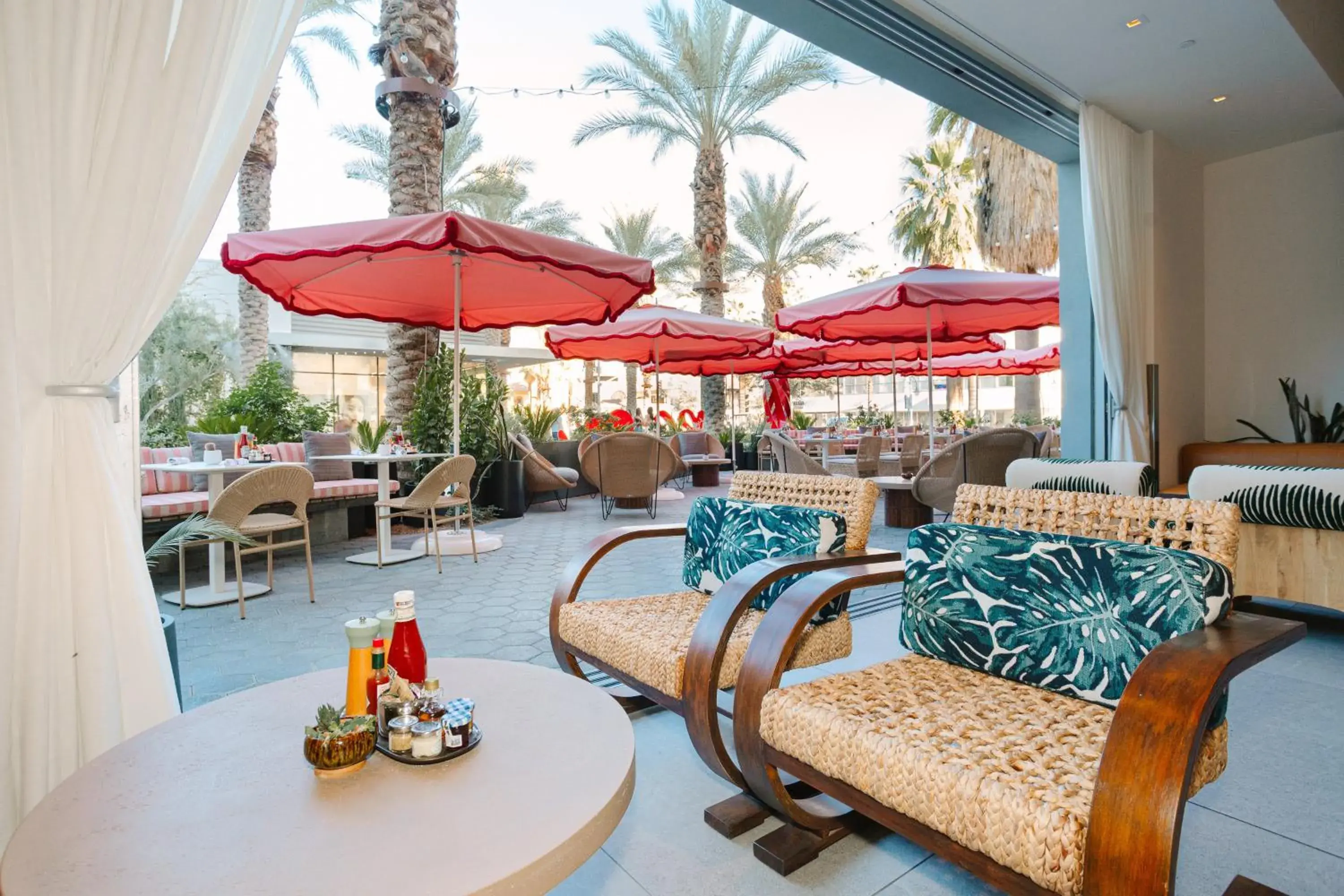 Restaurant/places to eat in Kimpton Rowan Palm Springs Hotel by IHG Restaurant/places to eat in Kimpton Rowan Palm Springs Hotel by IHG