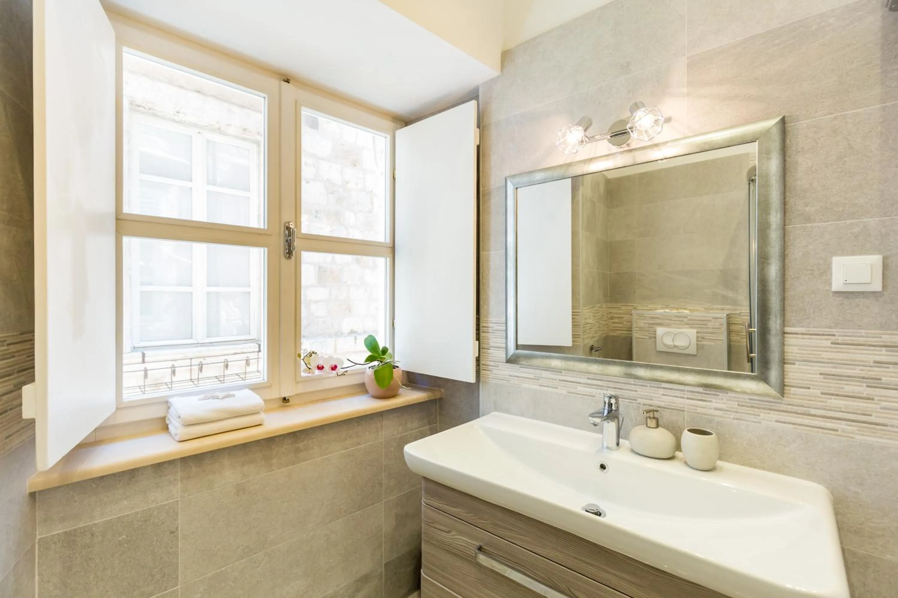 Bathroom in Hedera Estate, Hedera A2