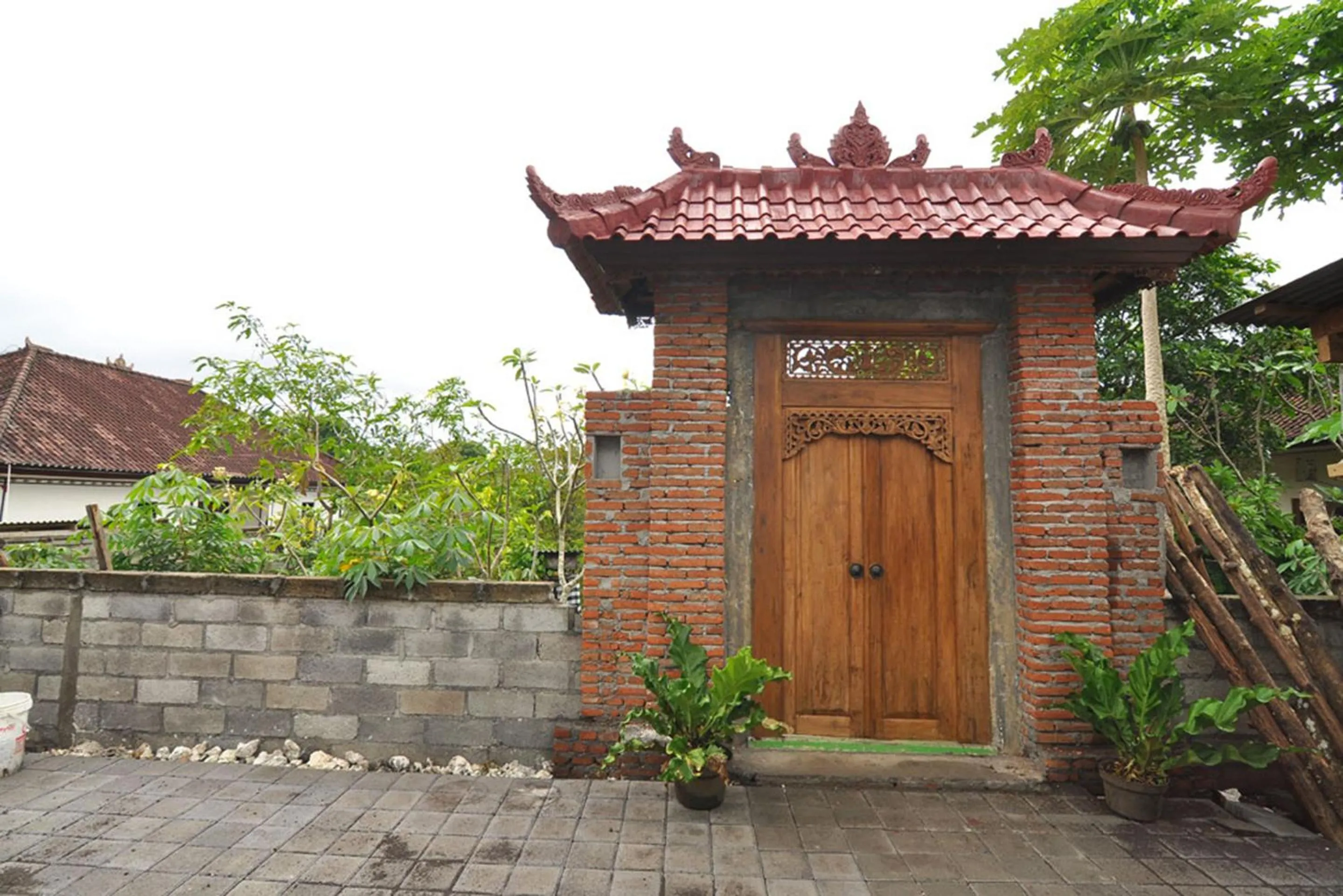 Facade/entrance in Kandava Villa