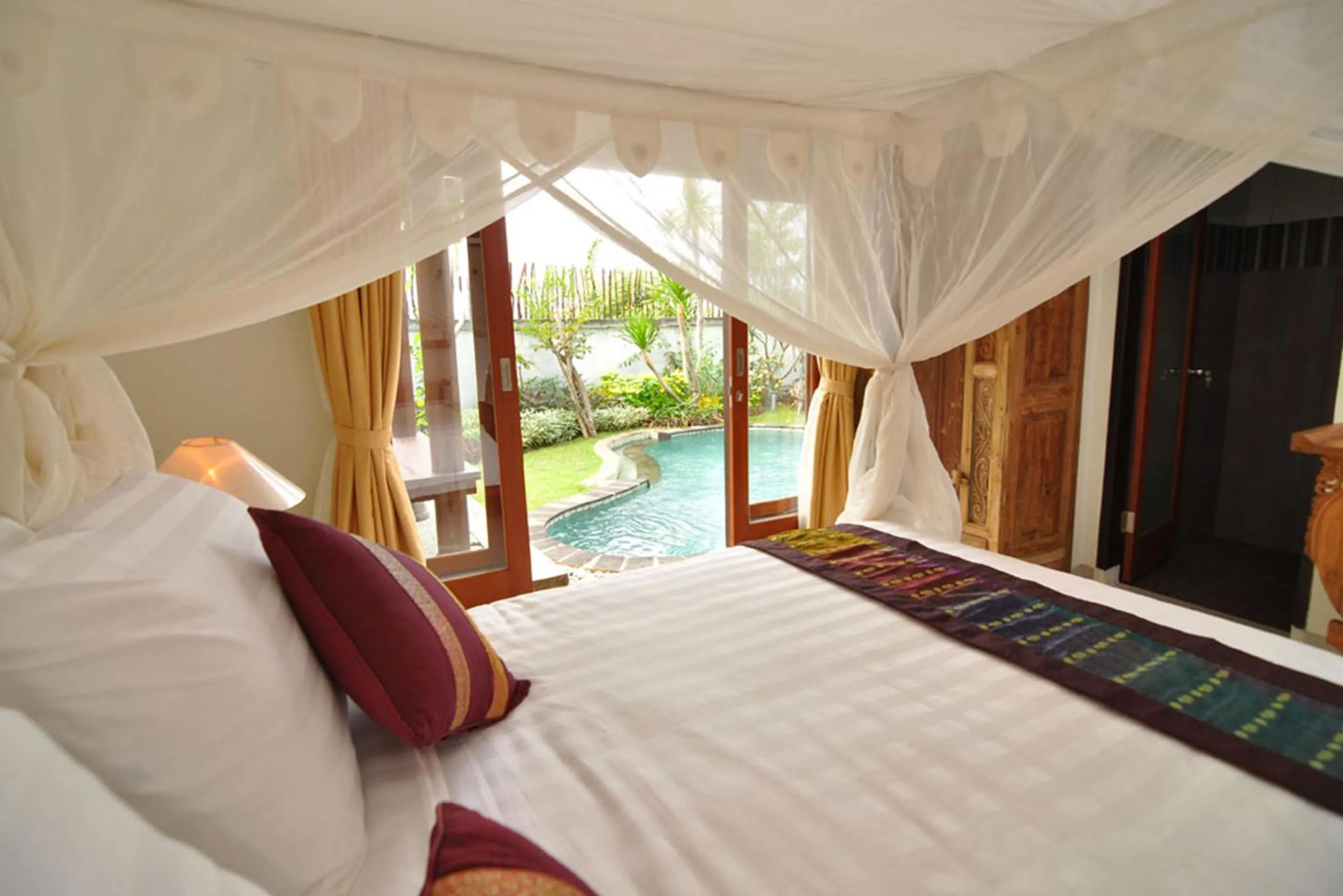 Bedroom, Bed in Kandava Villa