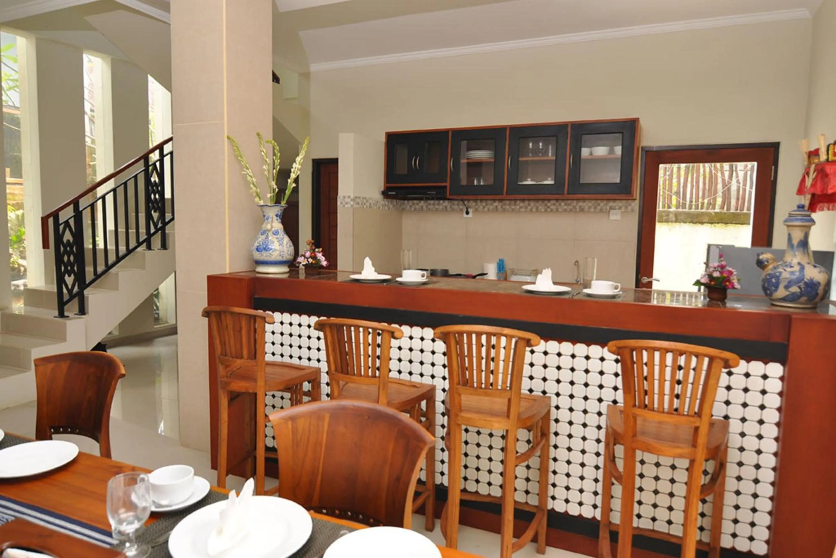 Kitchen or kitchenette in Kandava Villa