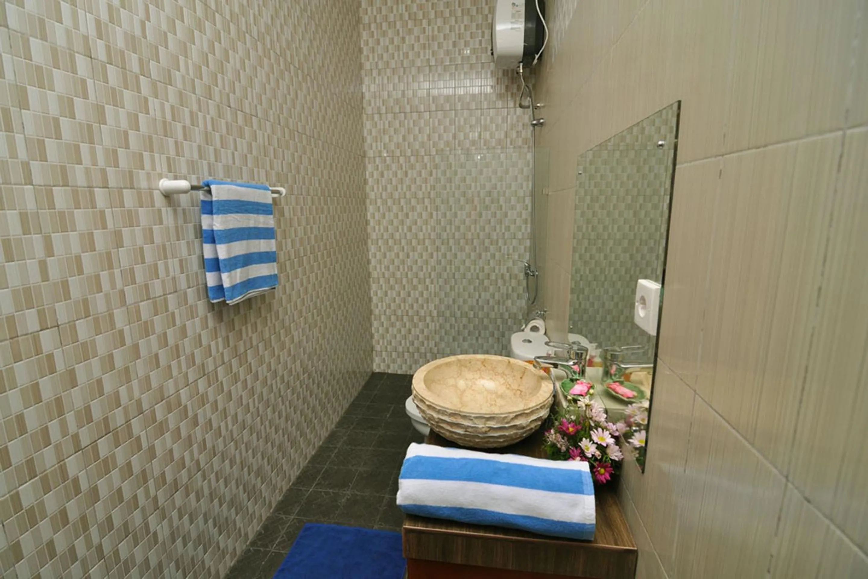 Bathroom in Kandava Villa