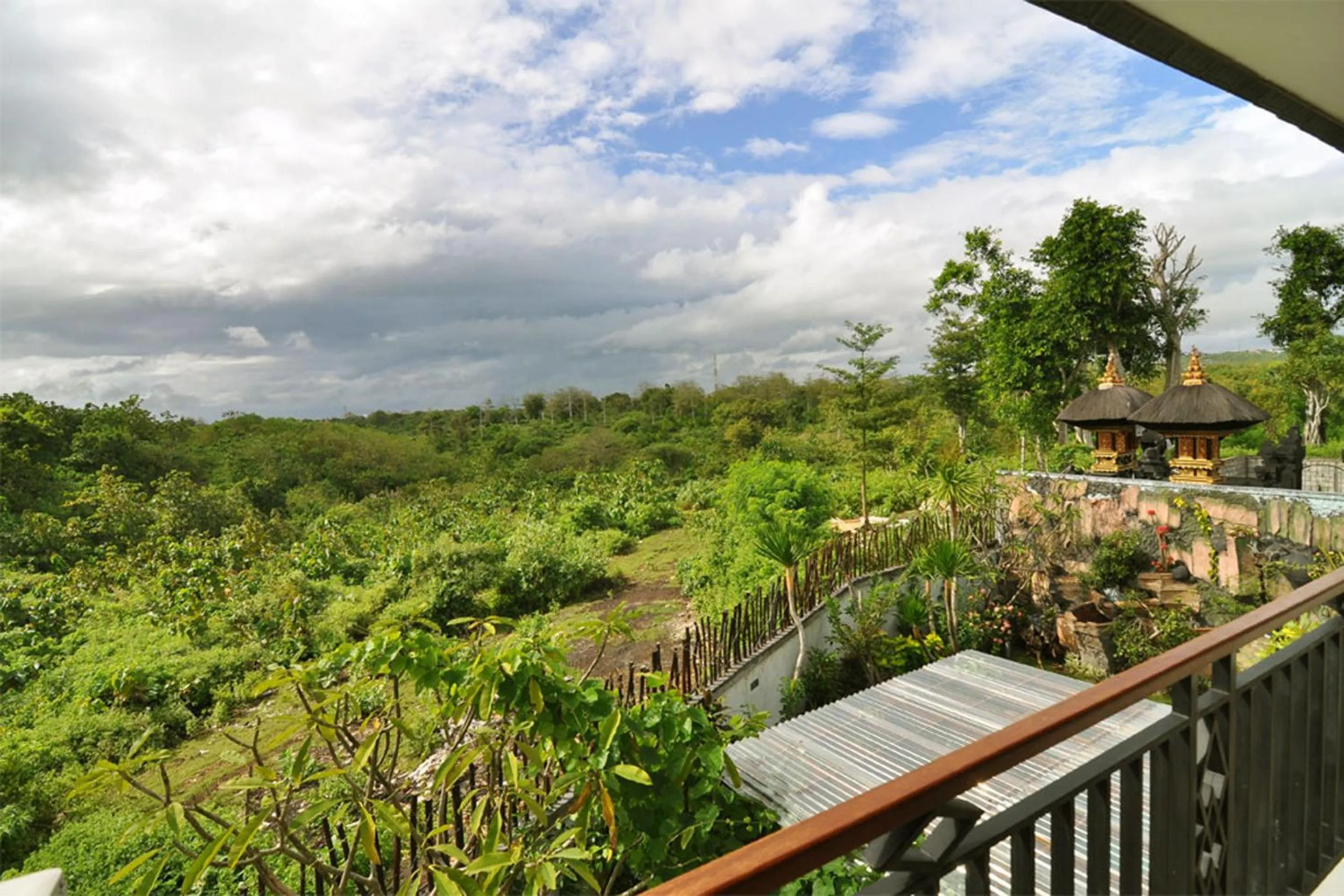 Garden view in Kandava Villa