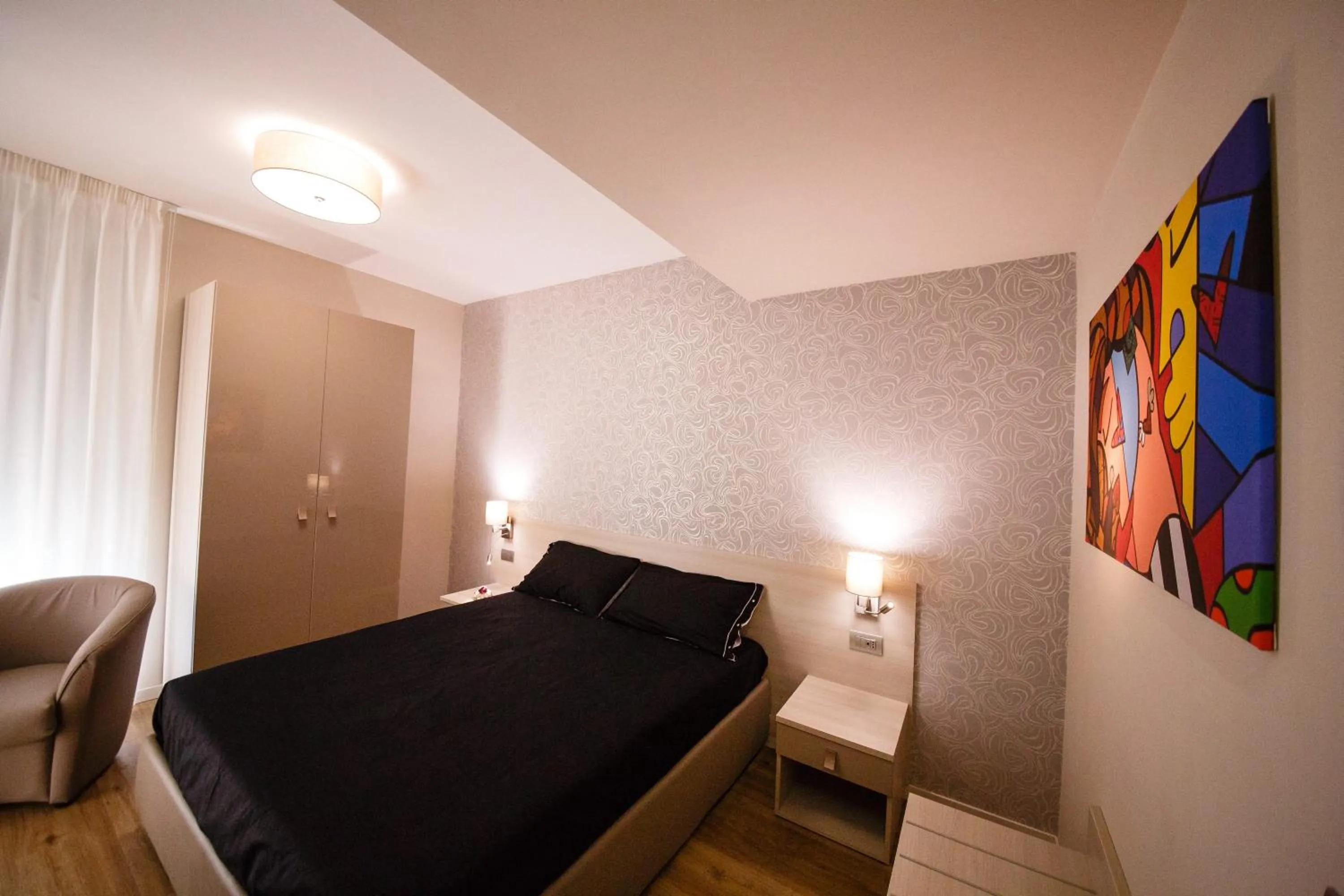 Photo of the whole room, Bed in Bedroom