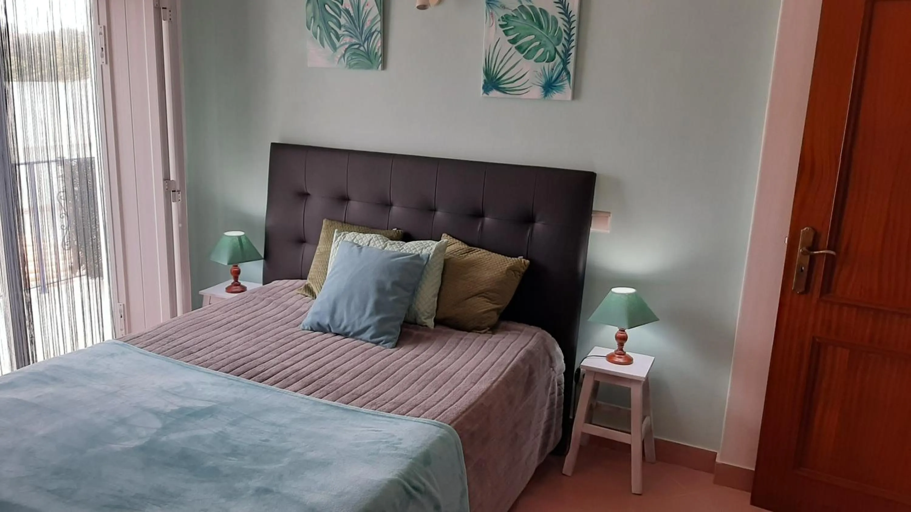 Bed in OCEANUS ROOM With private kitchen, bathroom and terrace 300m from the beach