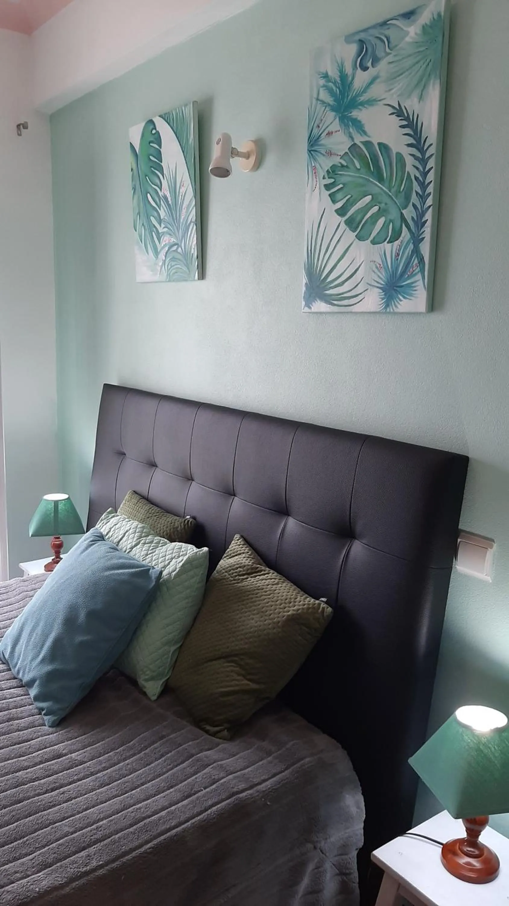 Bed in OCEANUS ROOM With private kitchen, bathroom and terrace 300m from the beach