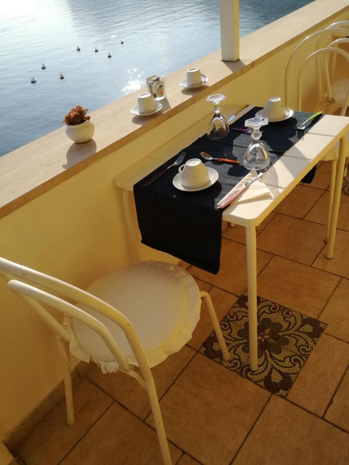 Breakfast in B&B Punta Vivara