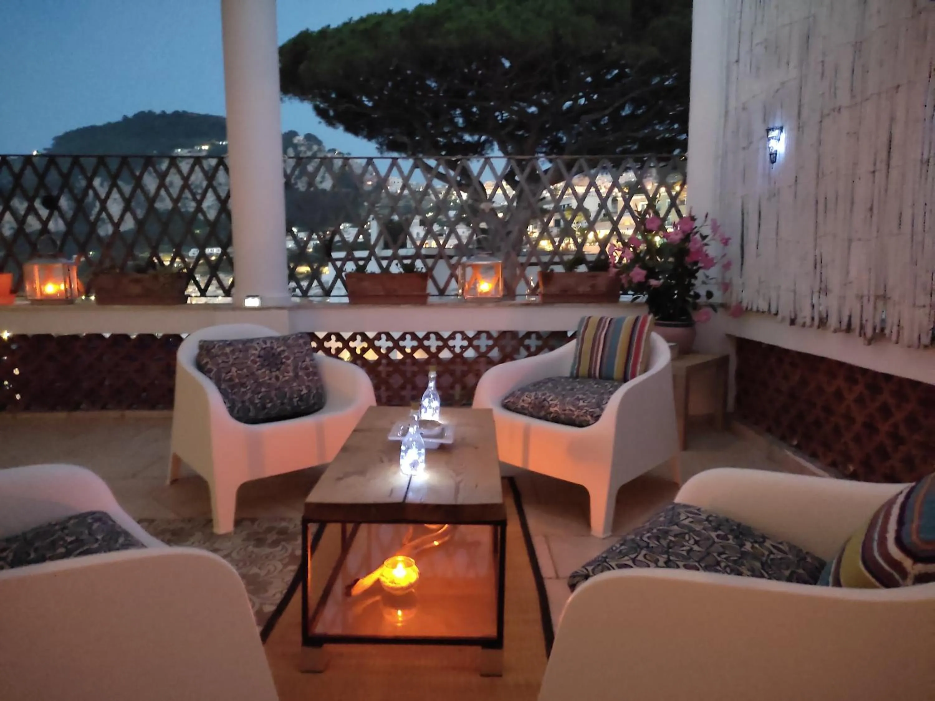 Patio in B&B Punta Vivara