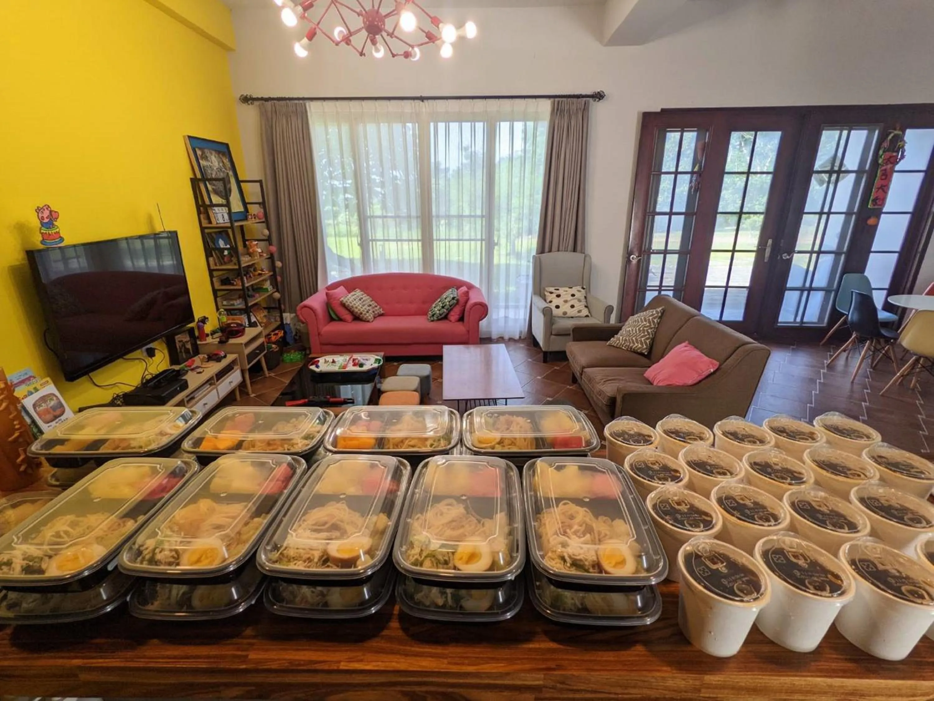 Breakfast in Miinnon Village B&B