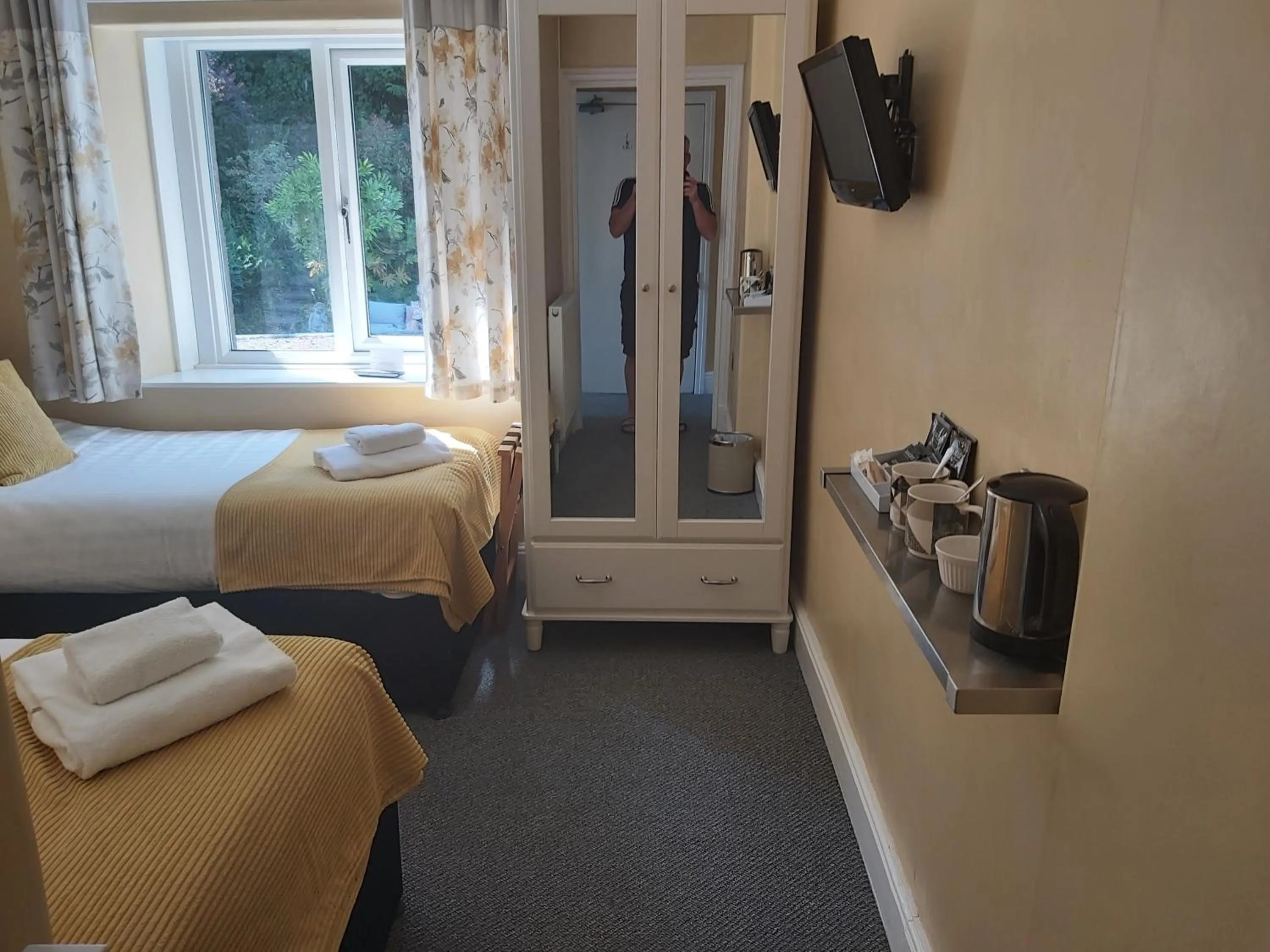 Bed in Elton Guest House