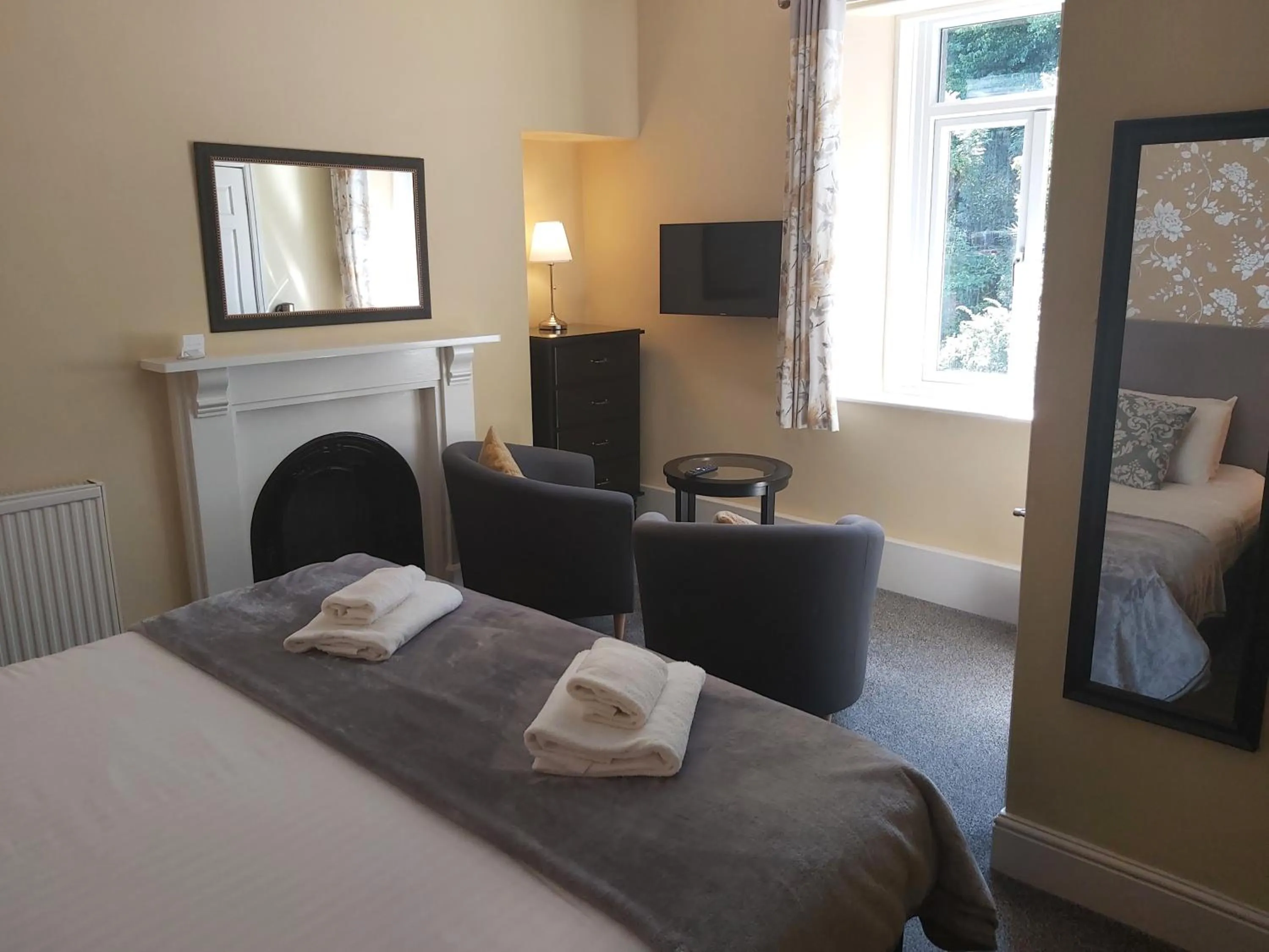 Bed in Elton Guest House