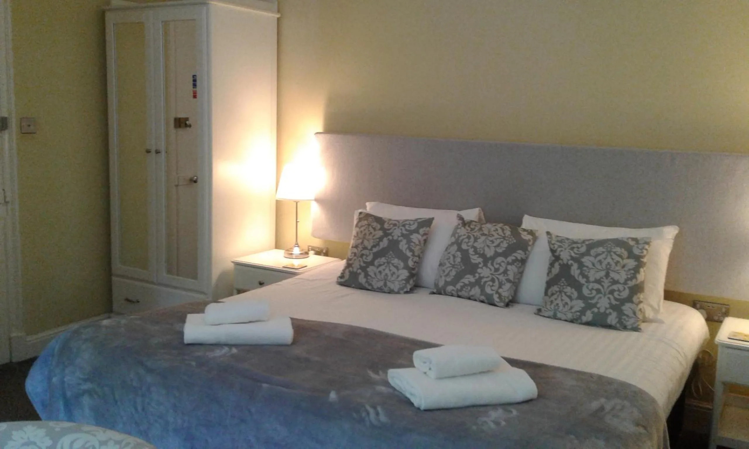 Bed in Elton Guest House