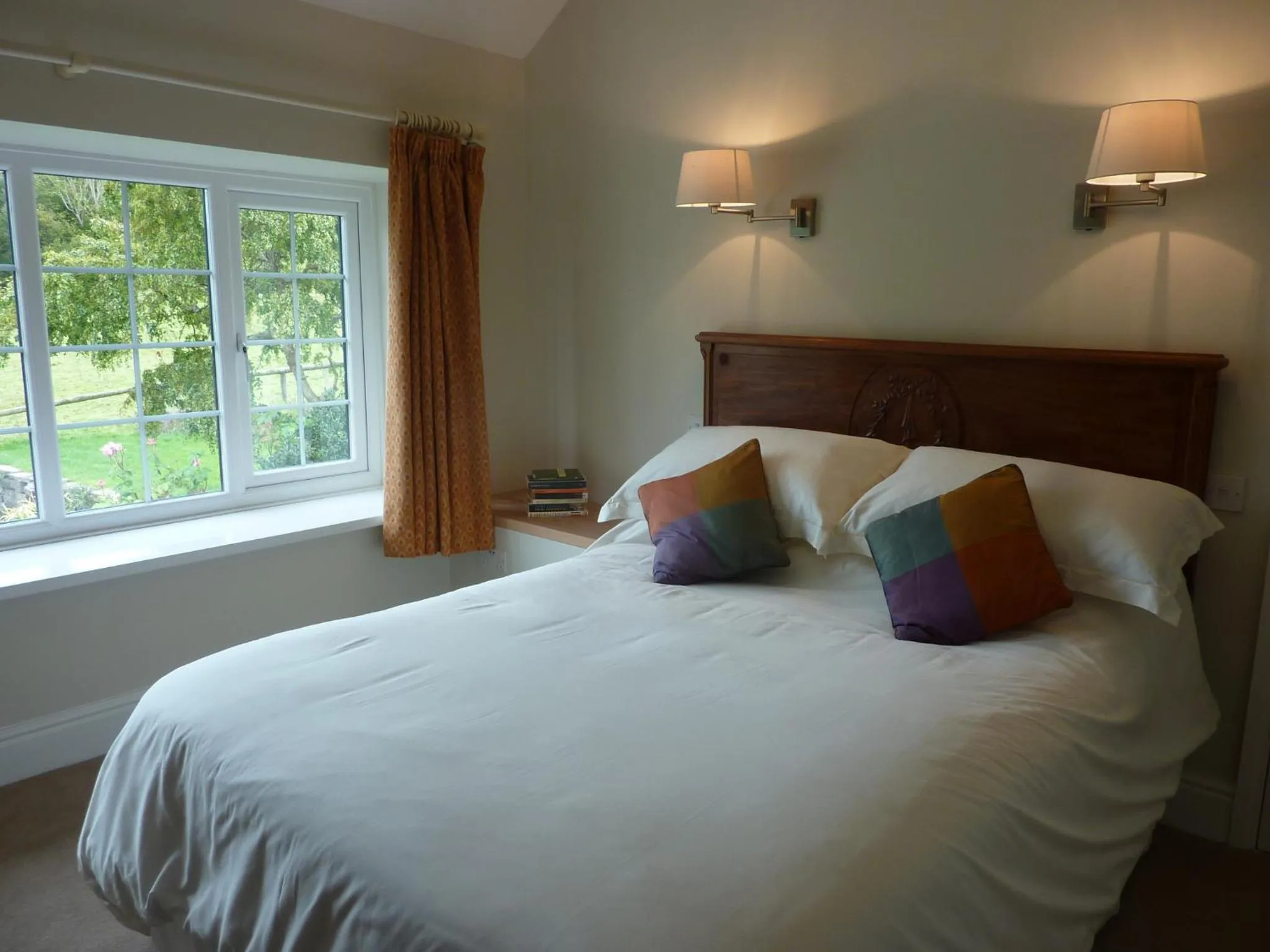 Shower, Bed in The Kestrel B&B