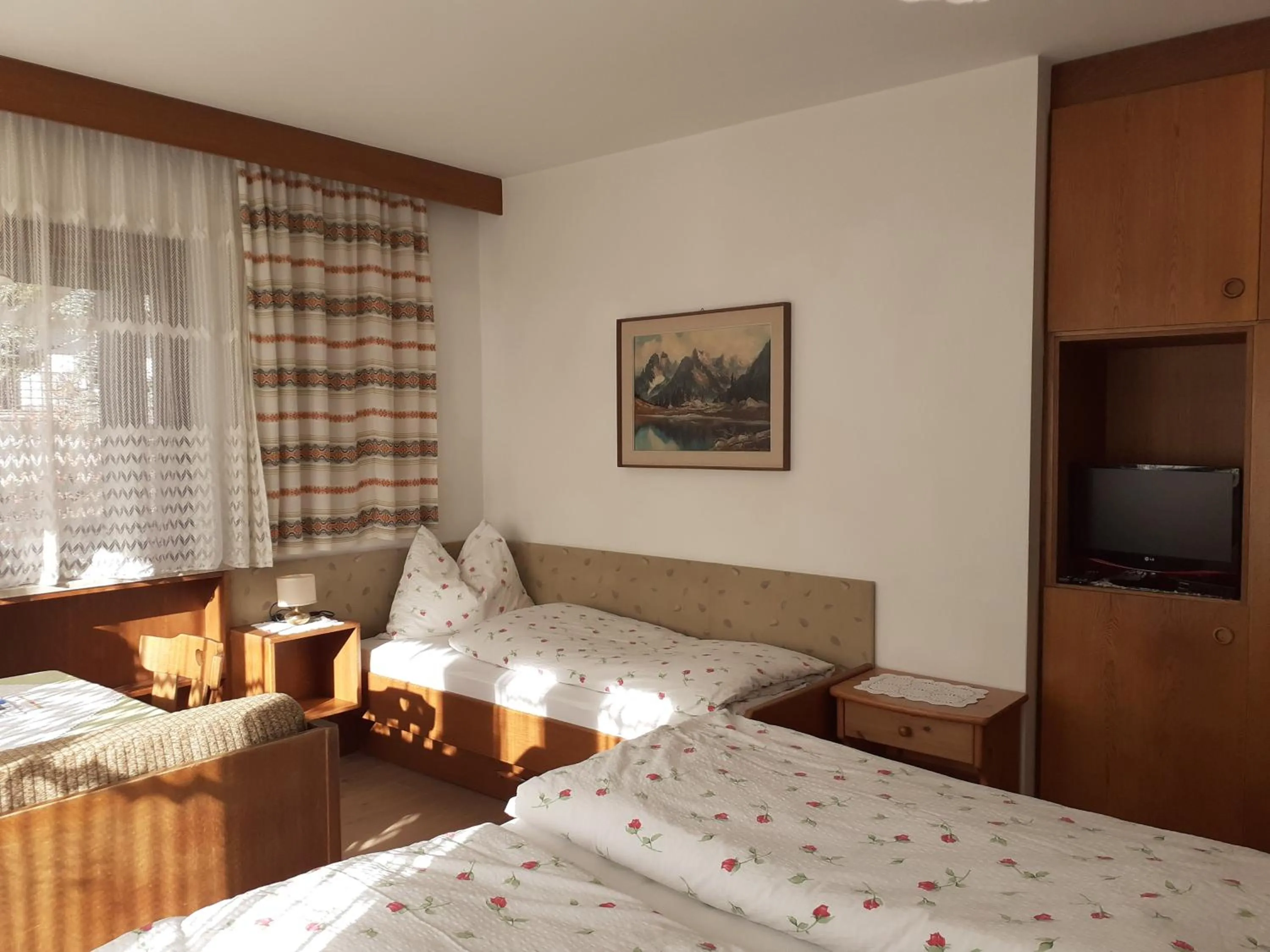 Living room, Bed in Residence Rienz