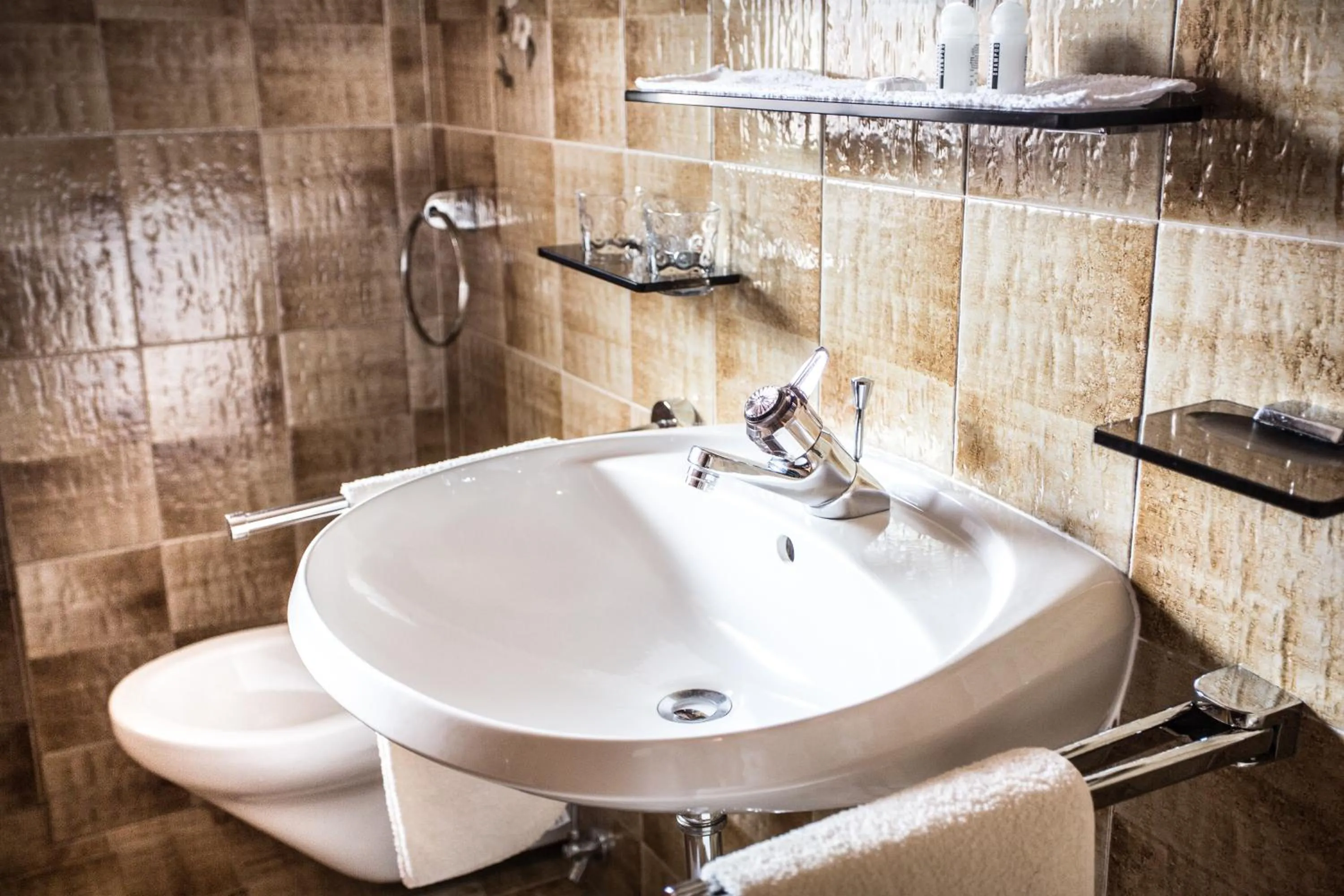 Bathroom in Residence Rienz