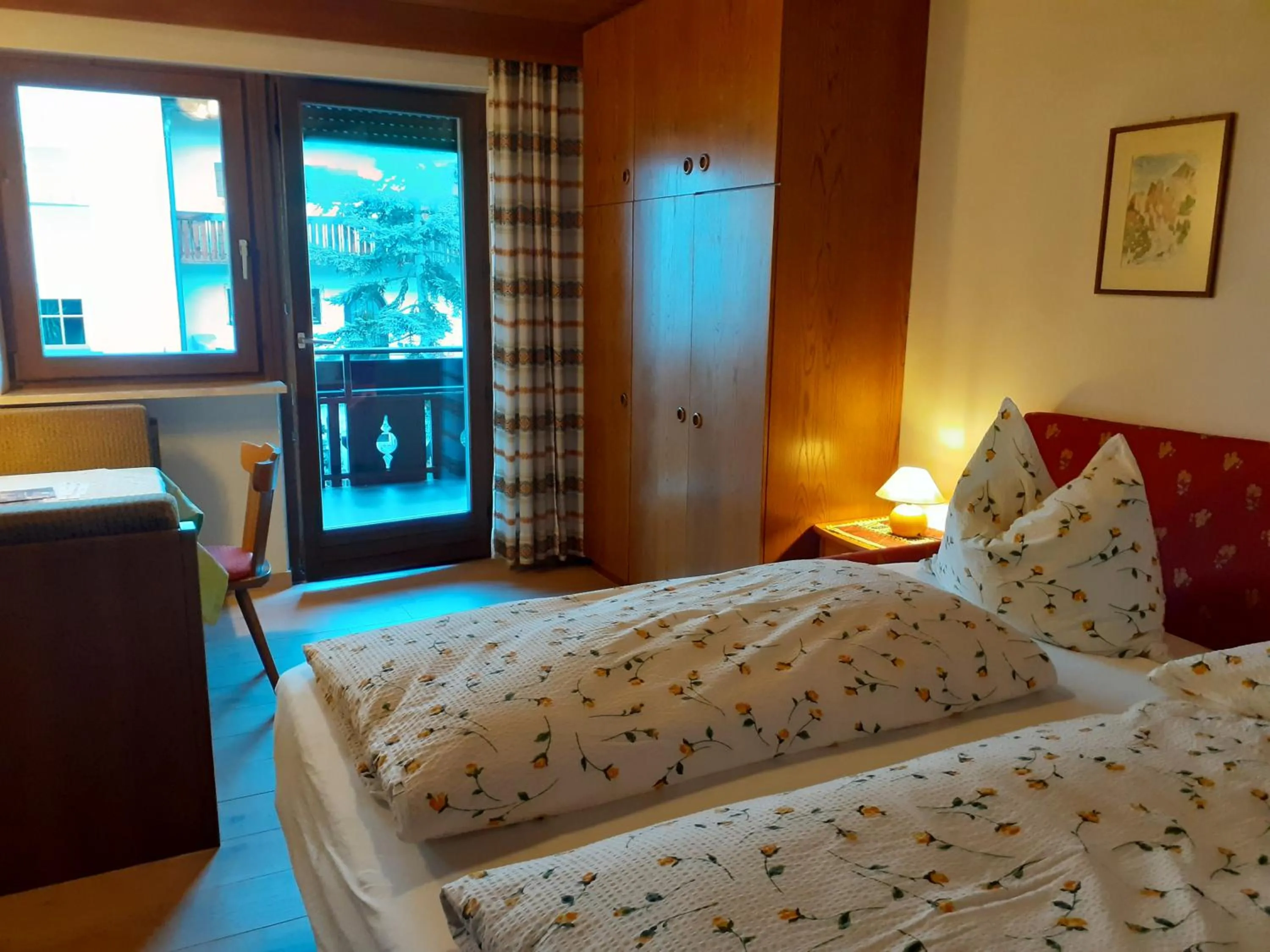 Living room, Bed in Residence Rienz