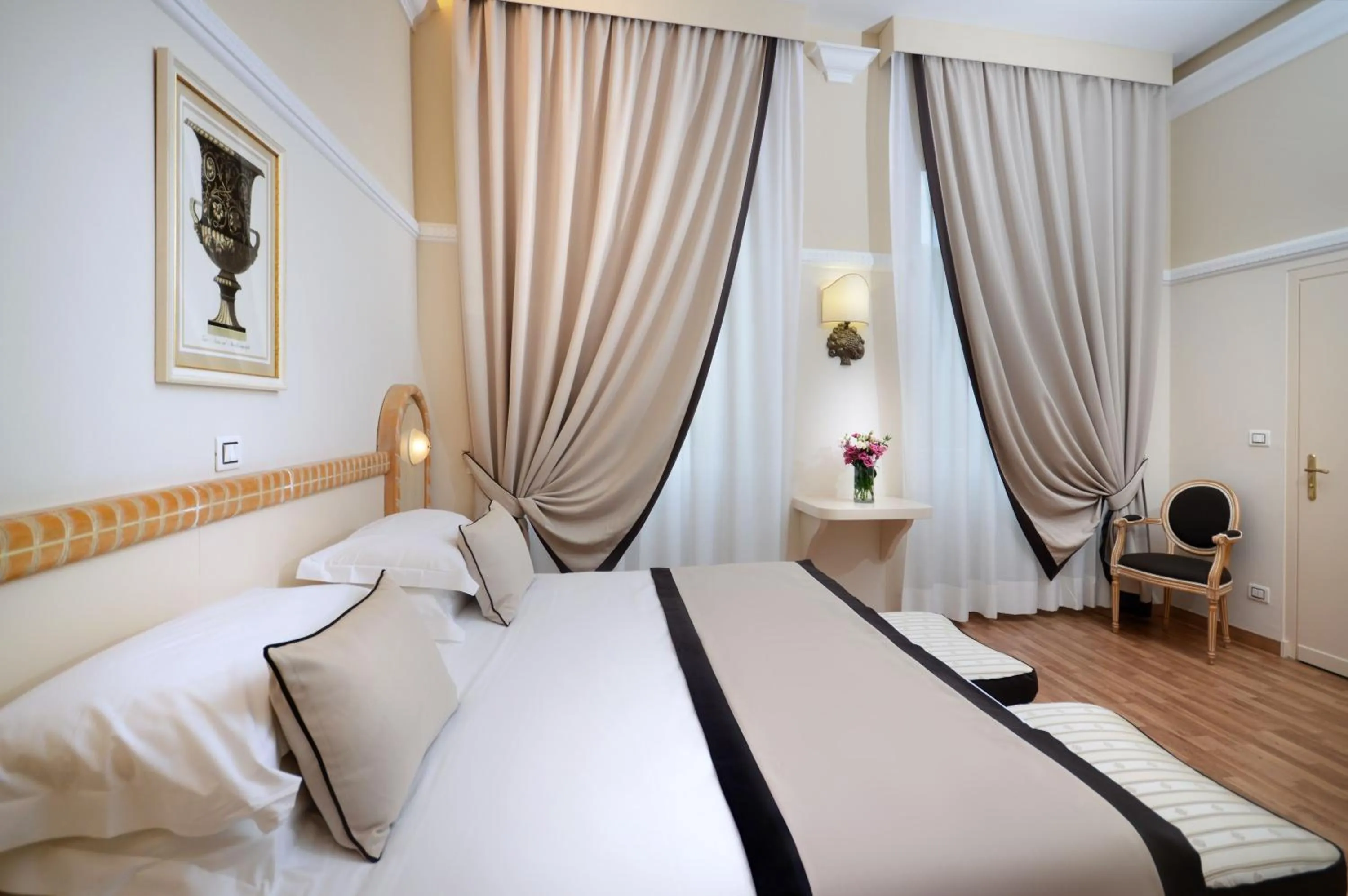 Photo of the whole room, Bed in Grand Hotel Vittoria