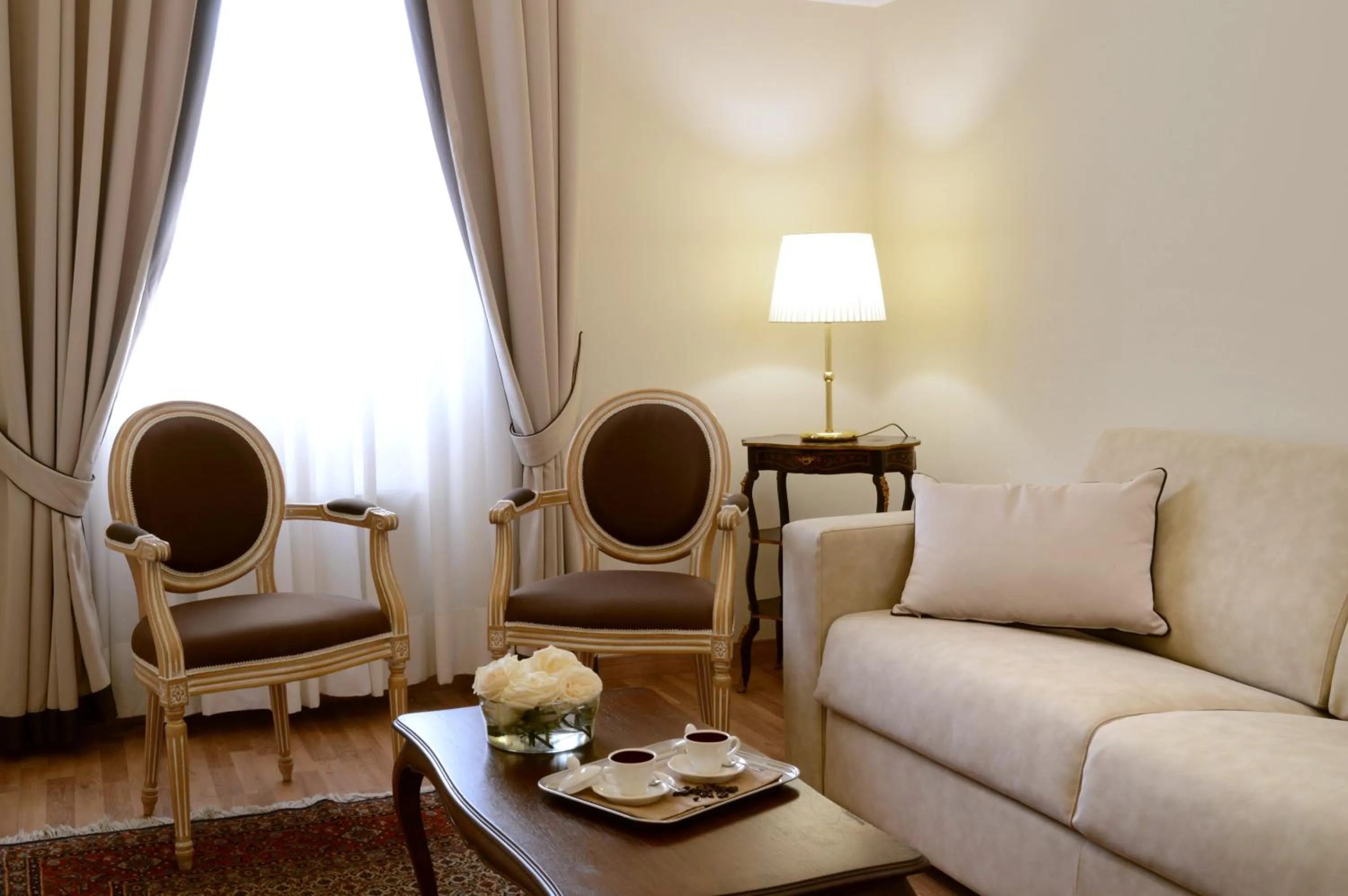 Living room in Grand Hotel Vittoria