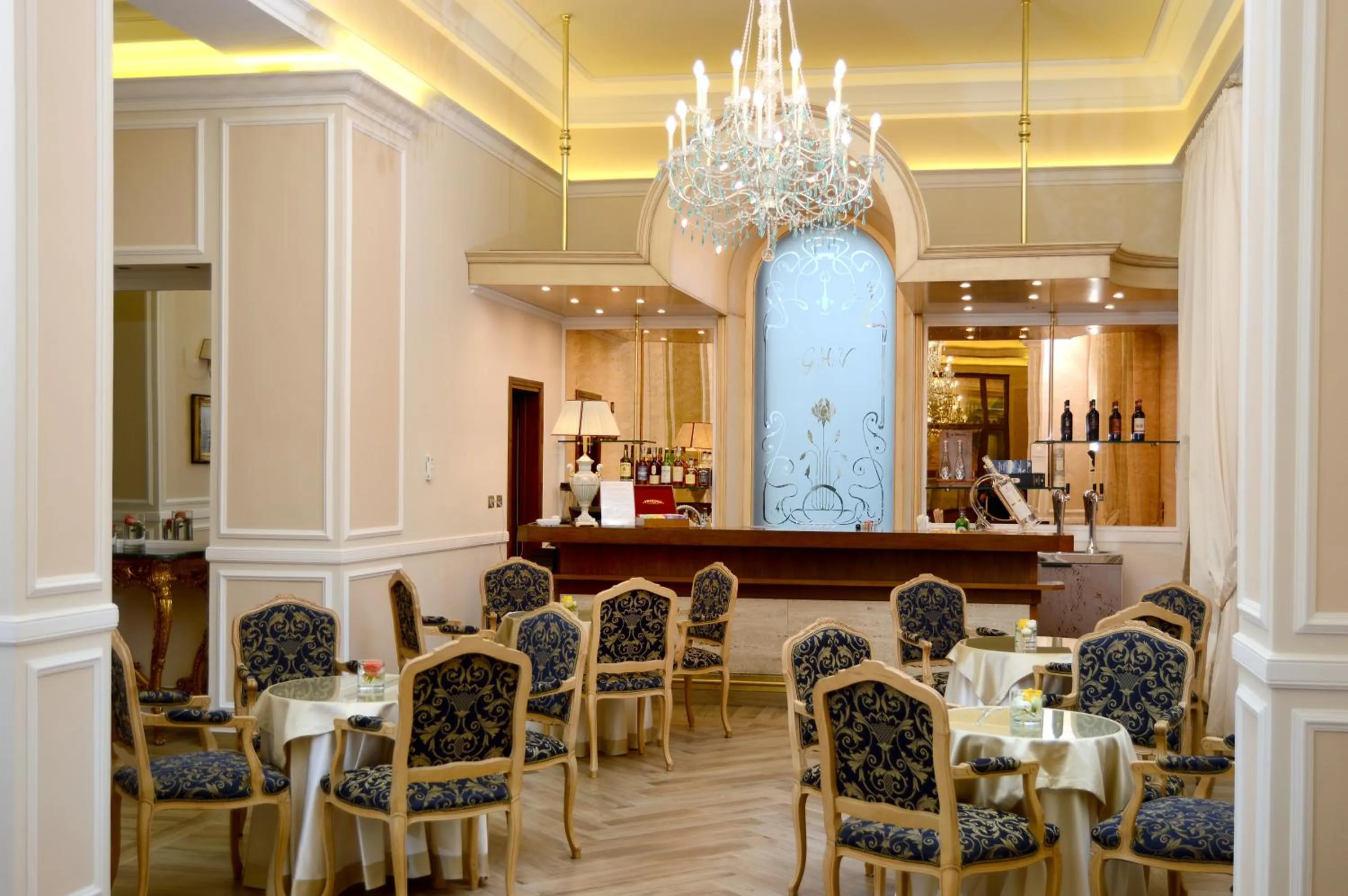 Lounge or bar in Grand Hotel Vittoria