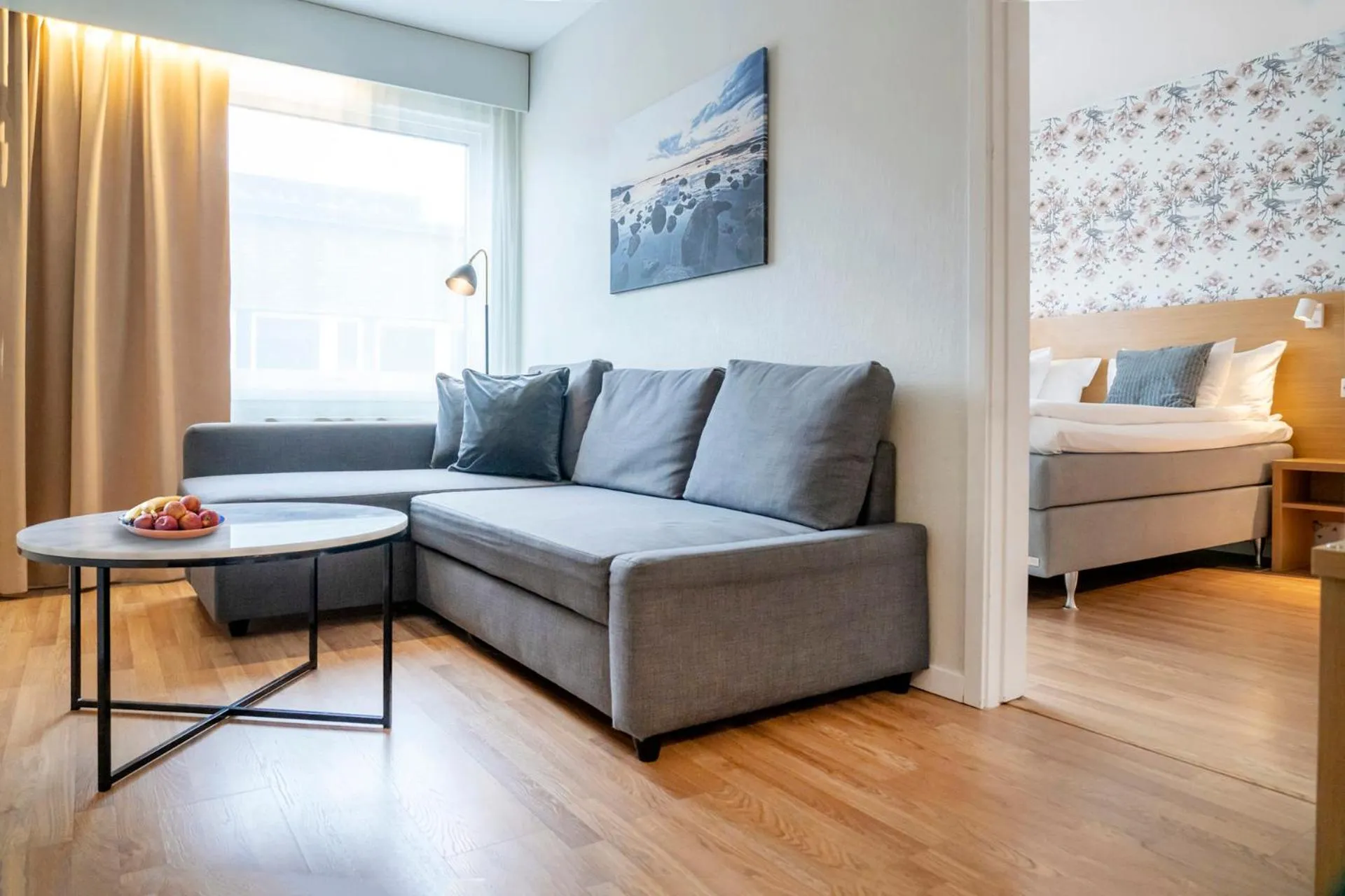 Property building, Bed in First Hotel Dragonen