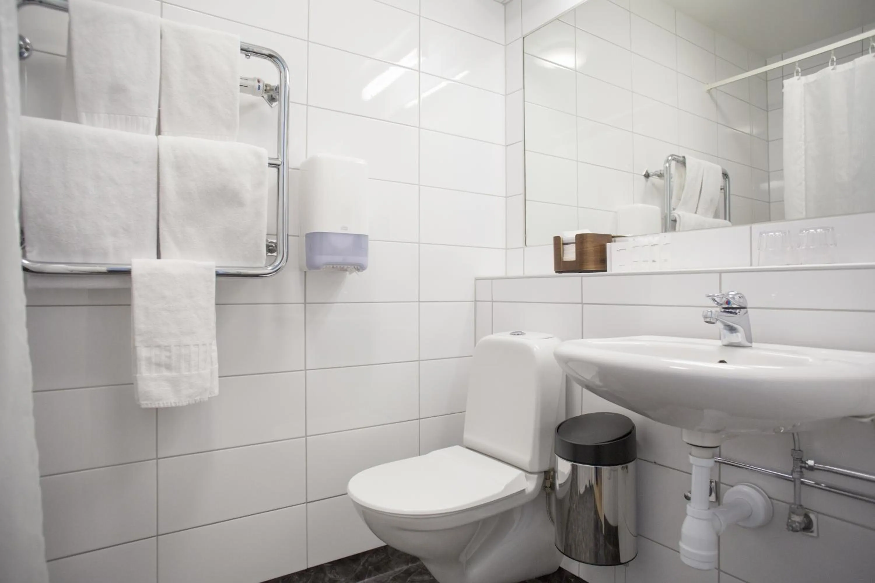 Shower in First Hotel Dragonen