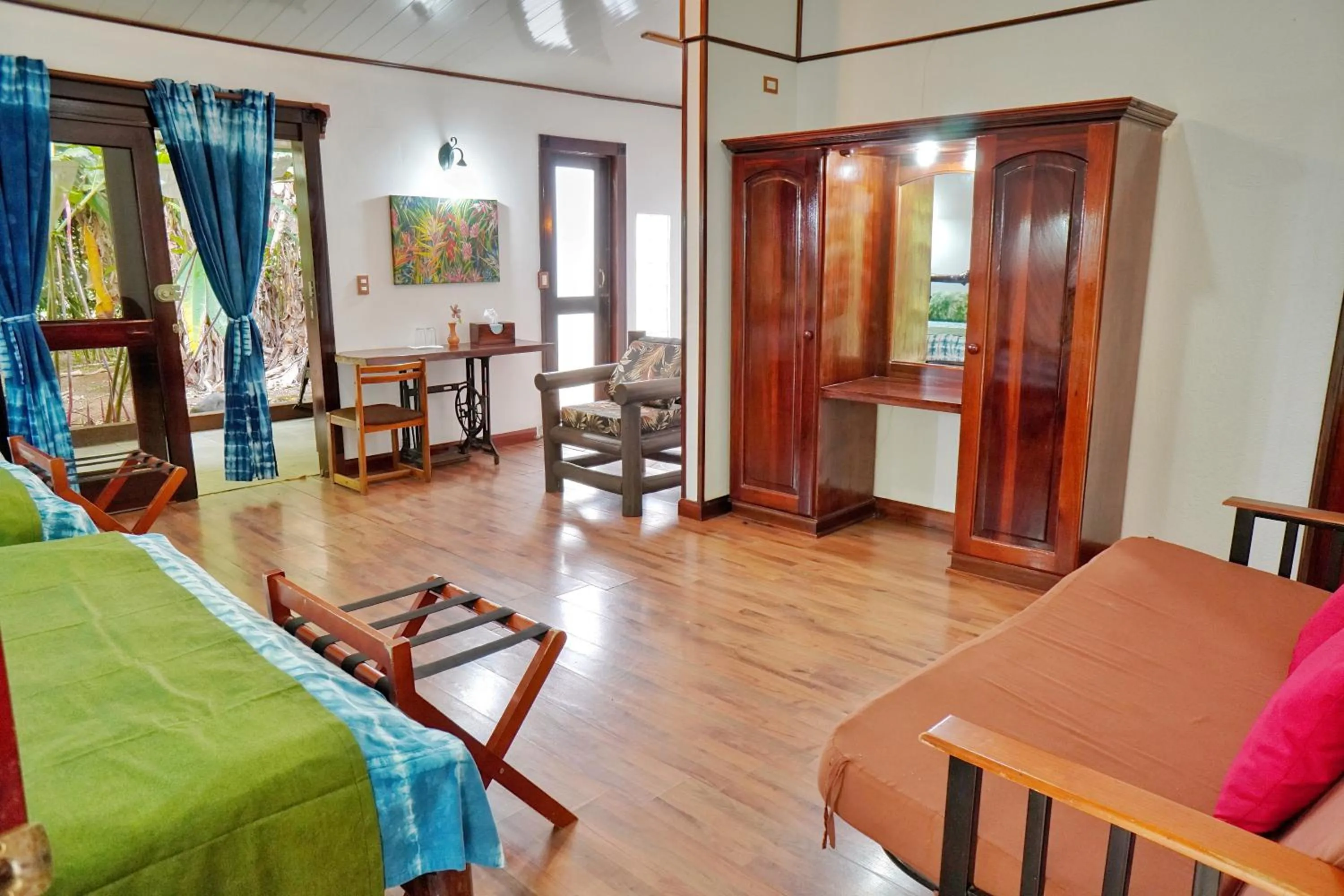 Living room in La Quinta Sarapiqui Lodge