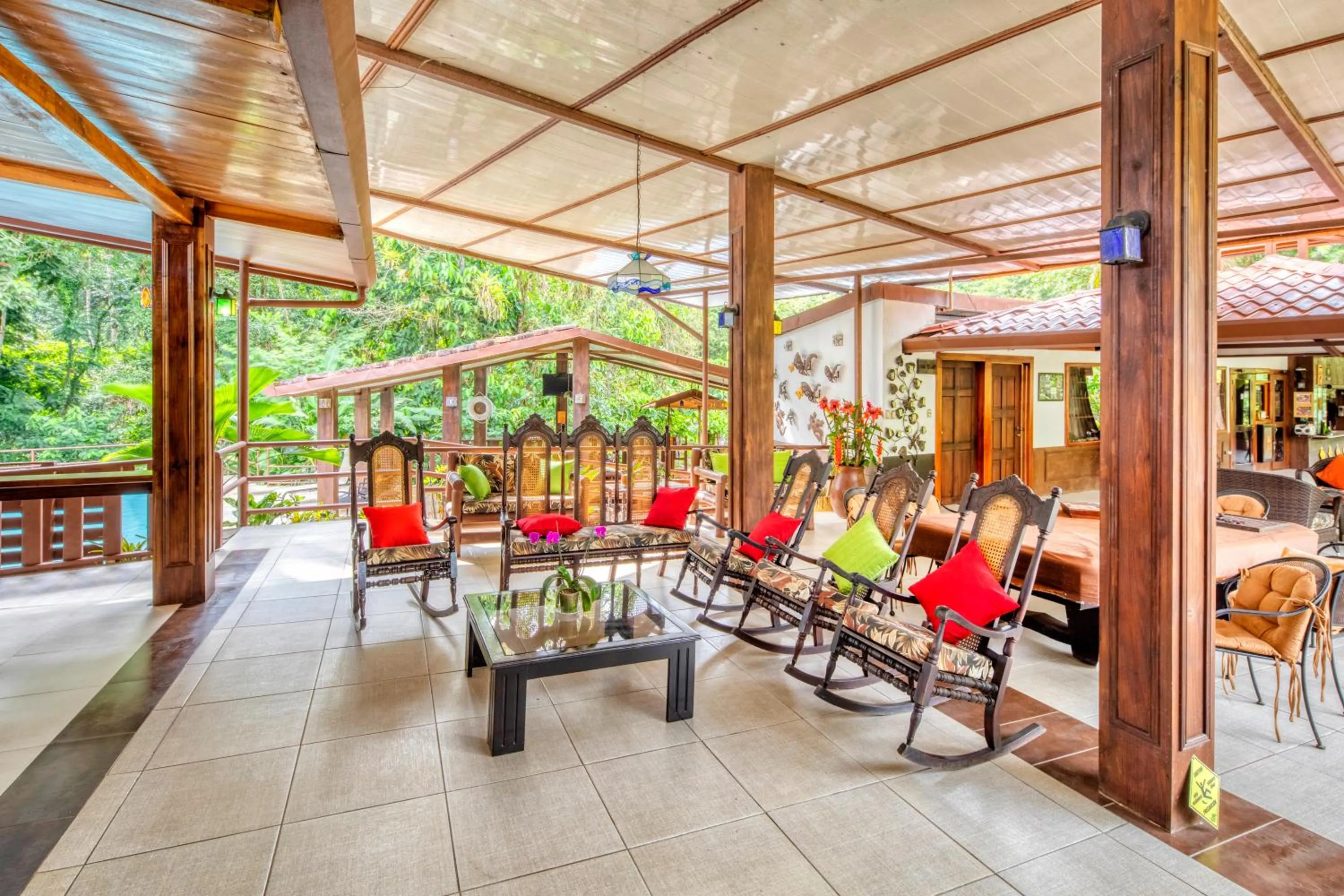 Seating area in La Quinta Sarapiqui Lodge