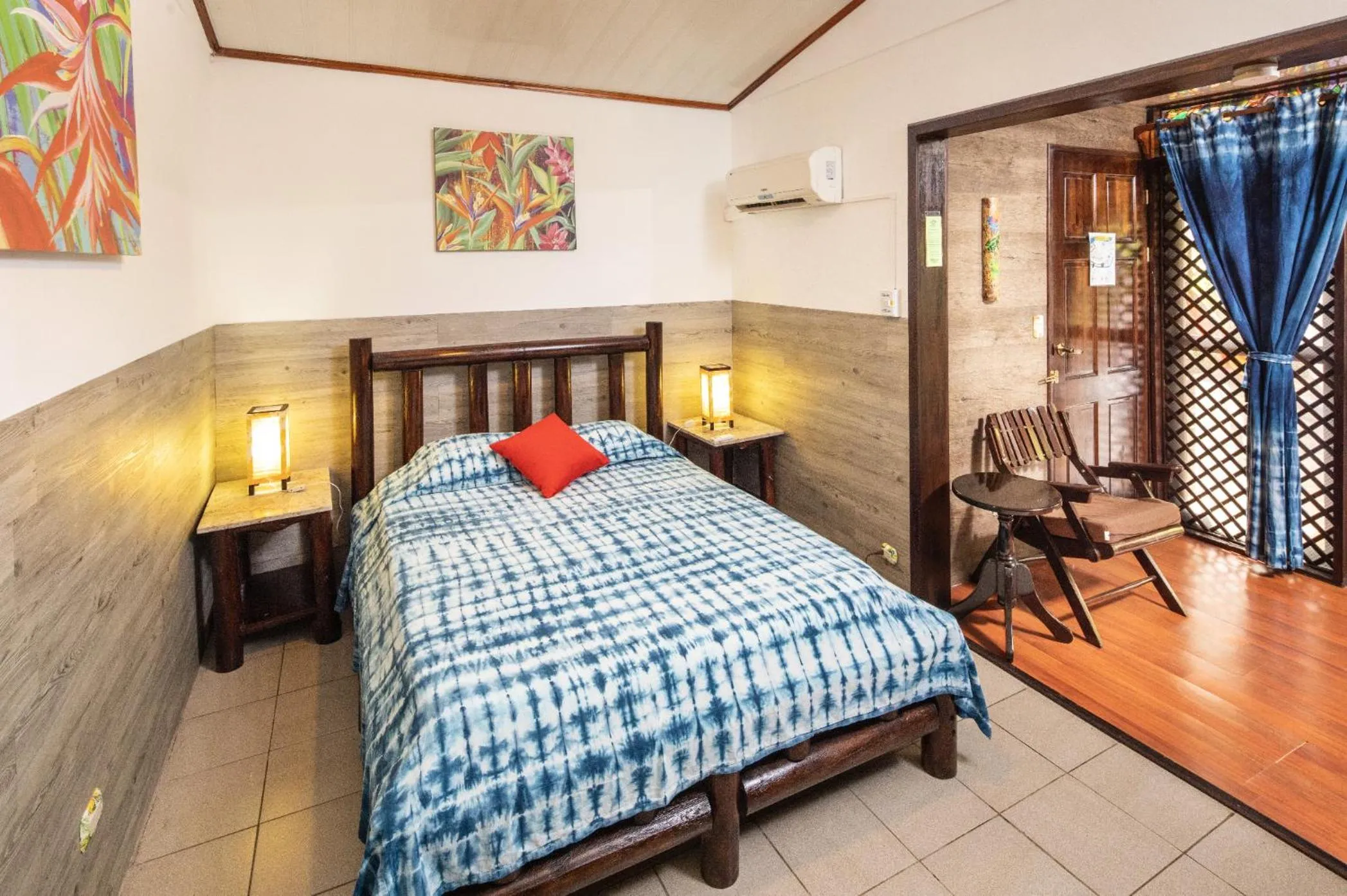 Photo of the whole room, Bed in La Quinta Sarapiqui Lodge