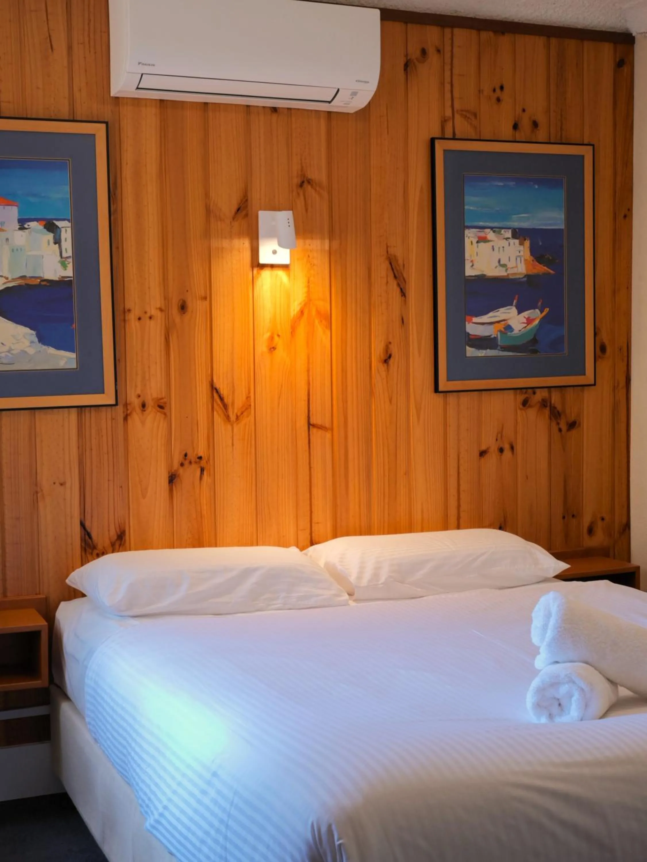 Bedroom, Bed in Leski Club