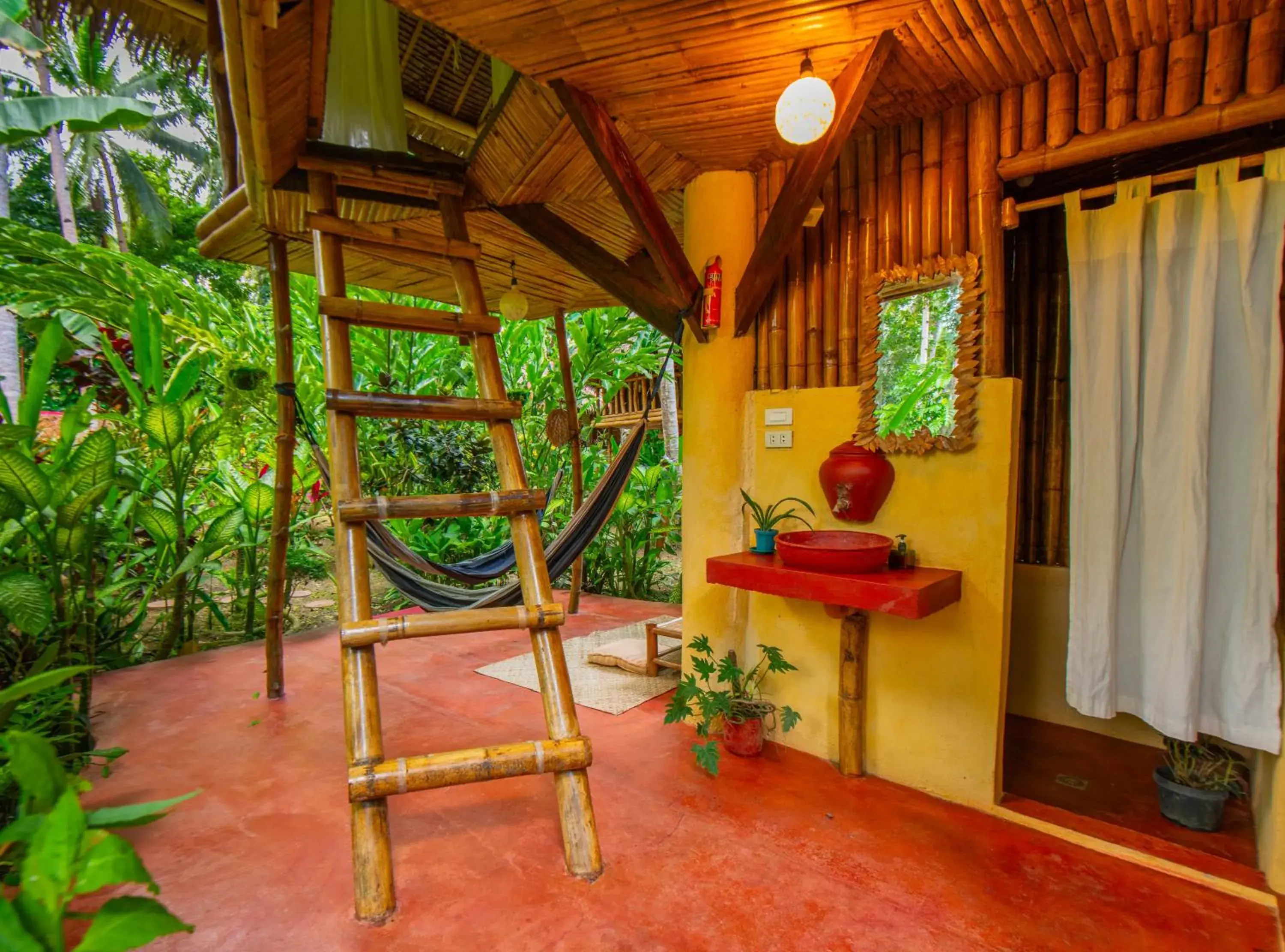 Tree house with private bathroom in Water to Forest Ecolodge Tree house with private bathroom in Water to Forest Ecolodge