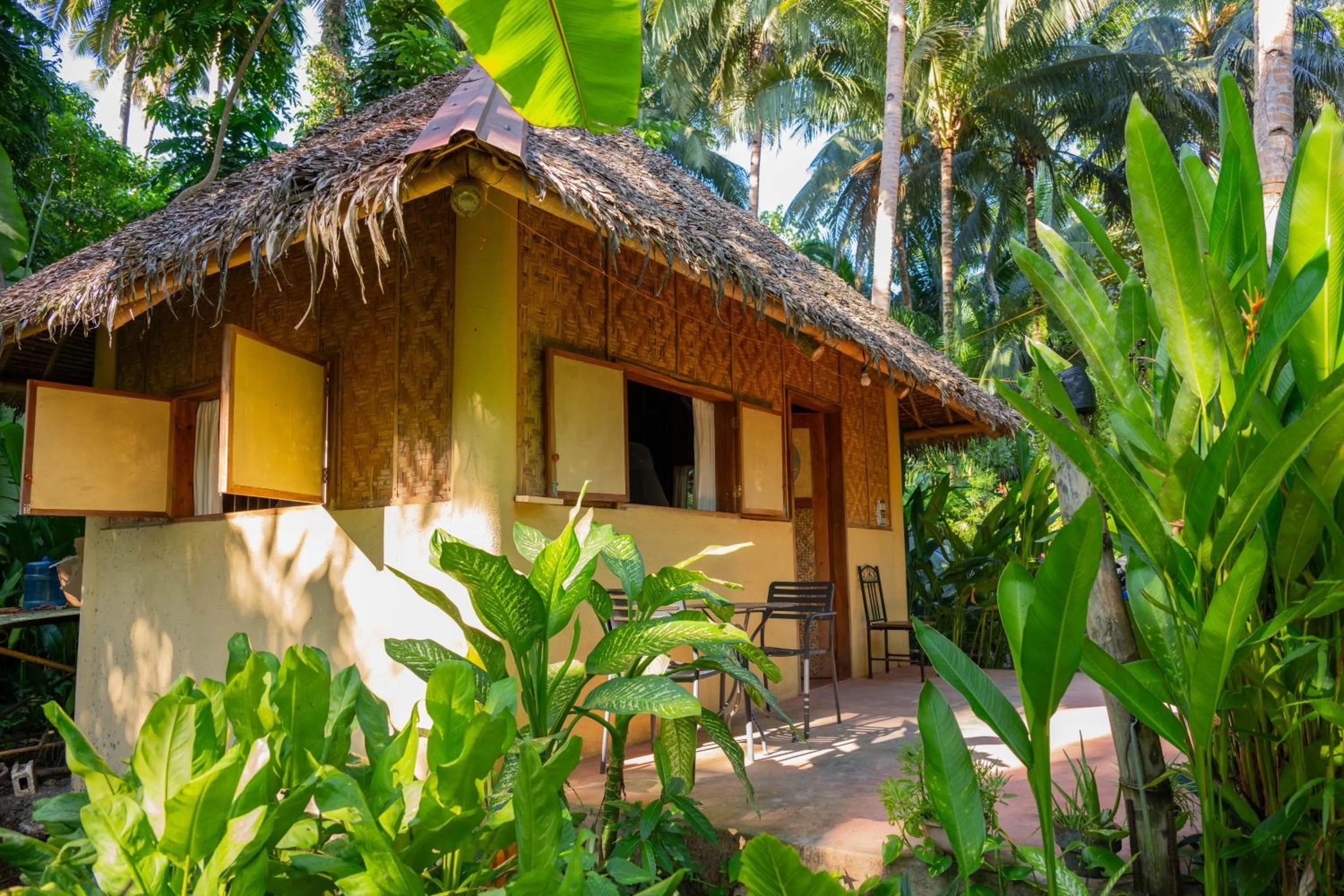 Water to Forest Ecolodge