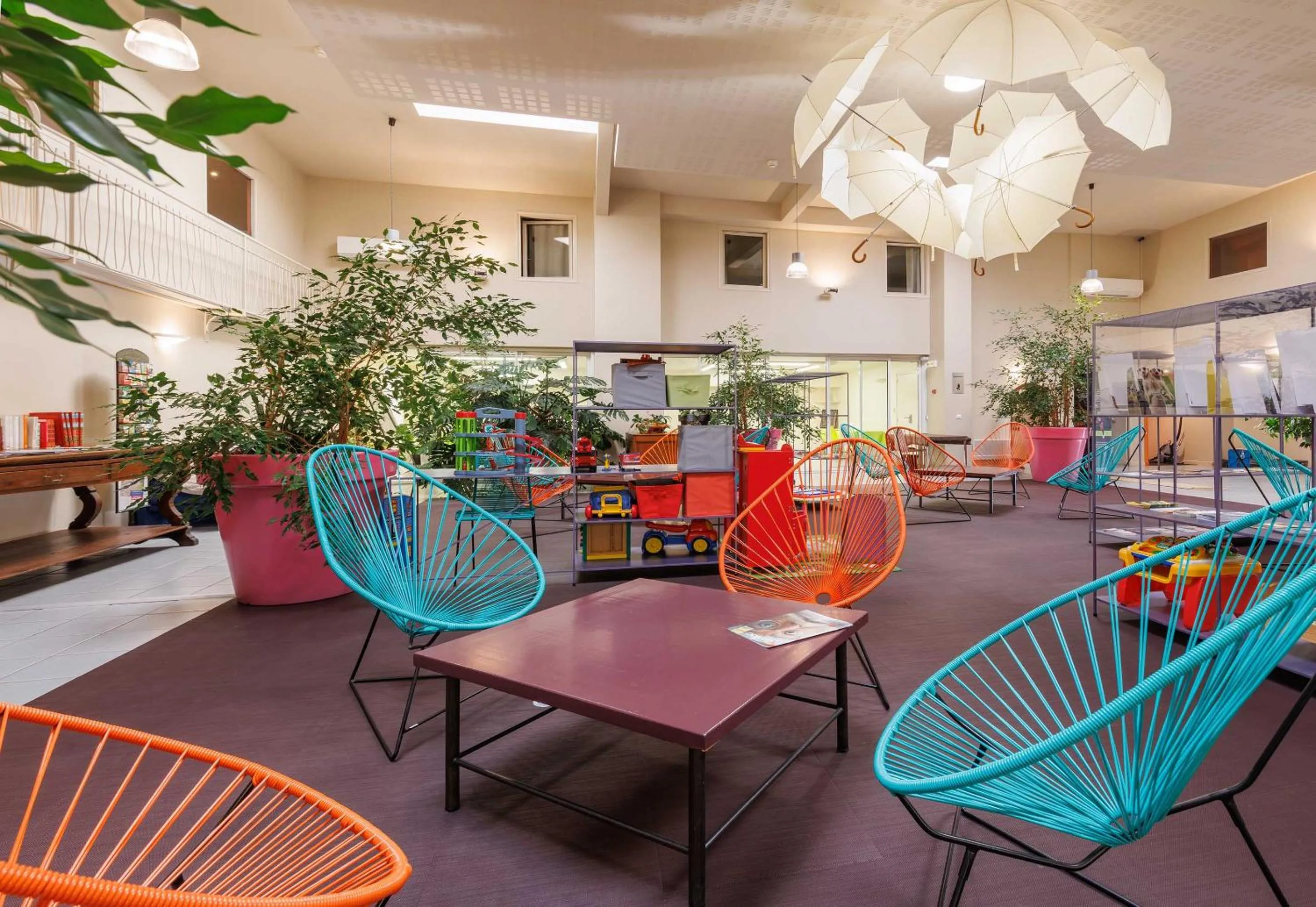 Seating area in B&B HOTEL Aurillac Le Lioran