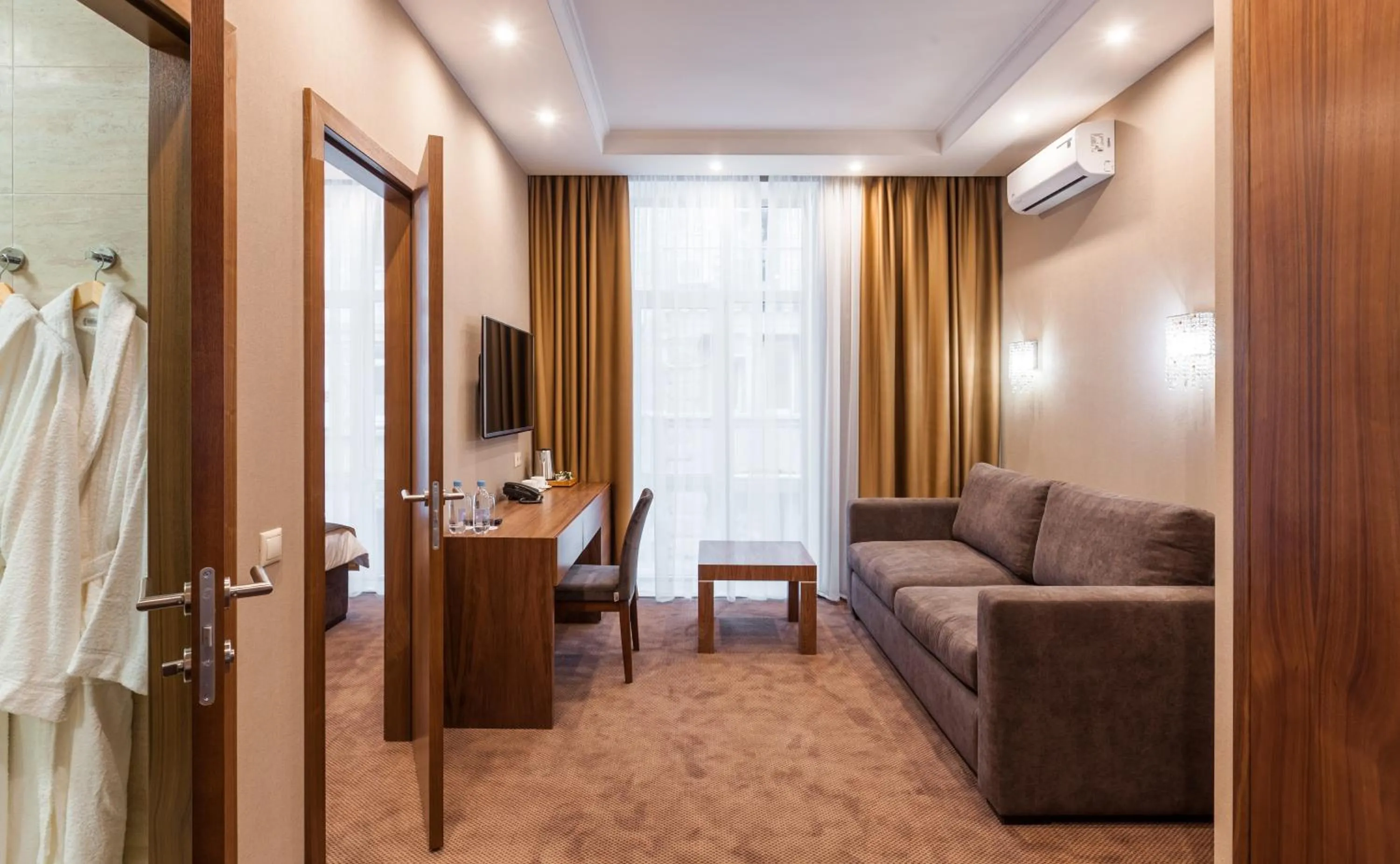 Deluxe Junior Suite - single occupancy in Crystal Hotel