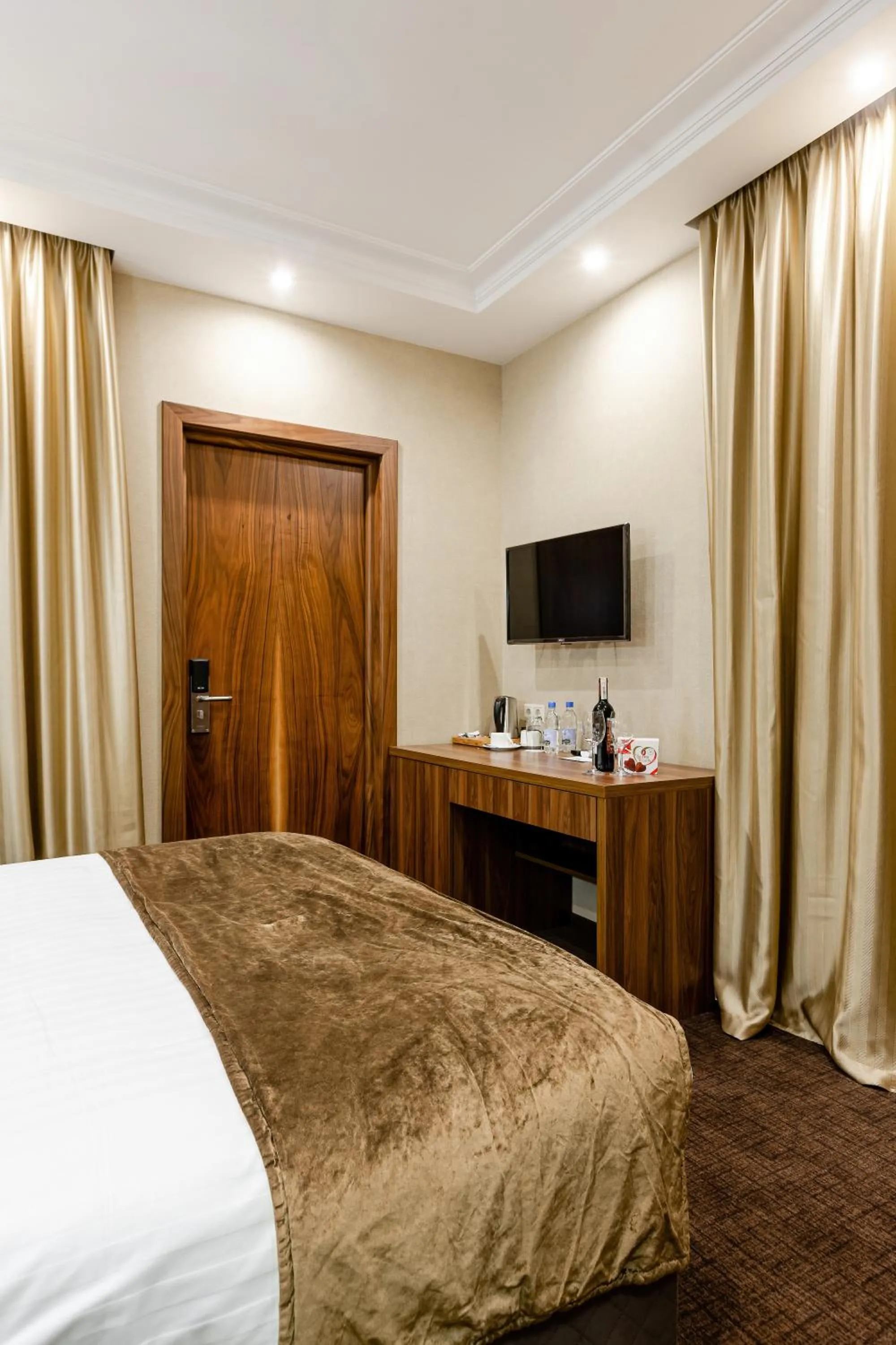 Crystal Hotel