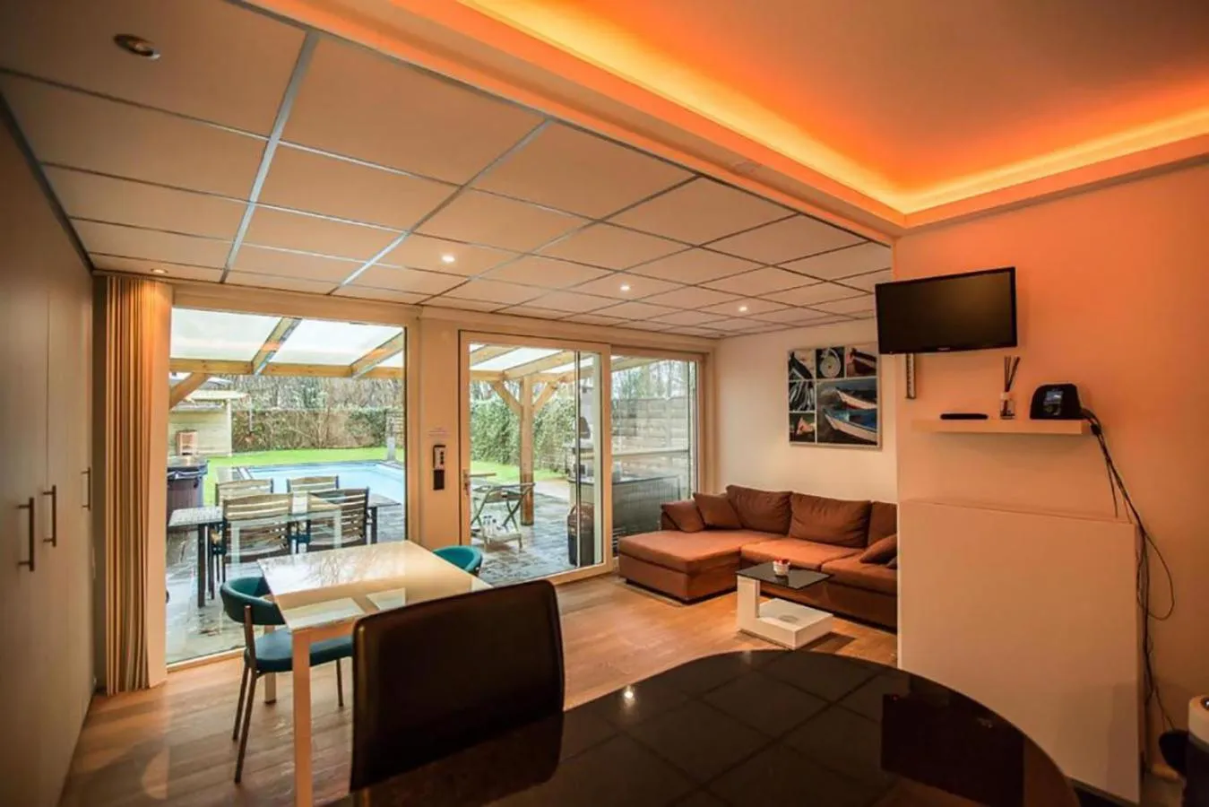 Seating area in Wellness Hasselt B&B