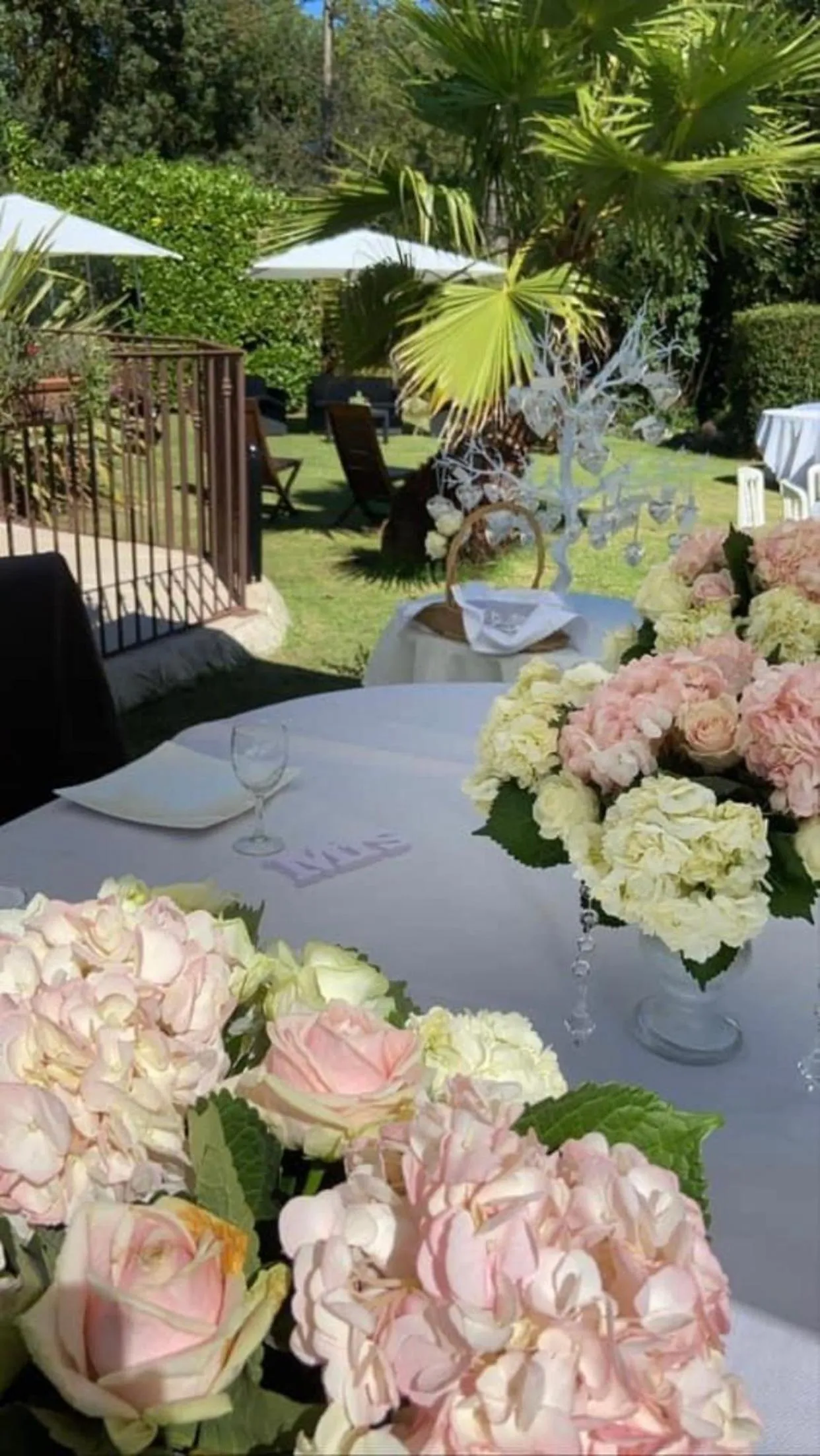 Spring in Logis Hôtels La Bastide des Golfs